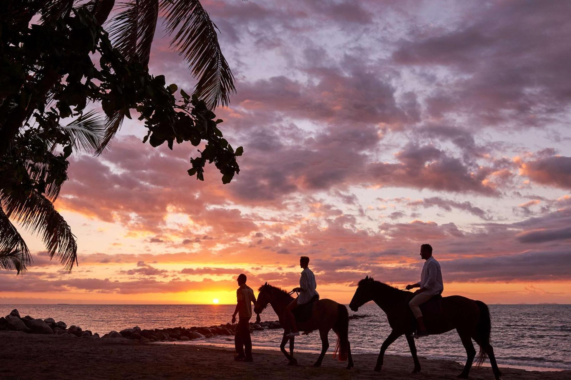 Doubletree By Hilton Fiji - Sonaisali Island Resort Nadi