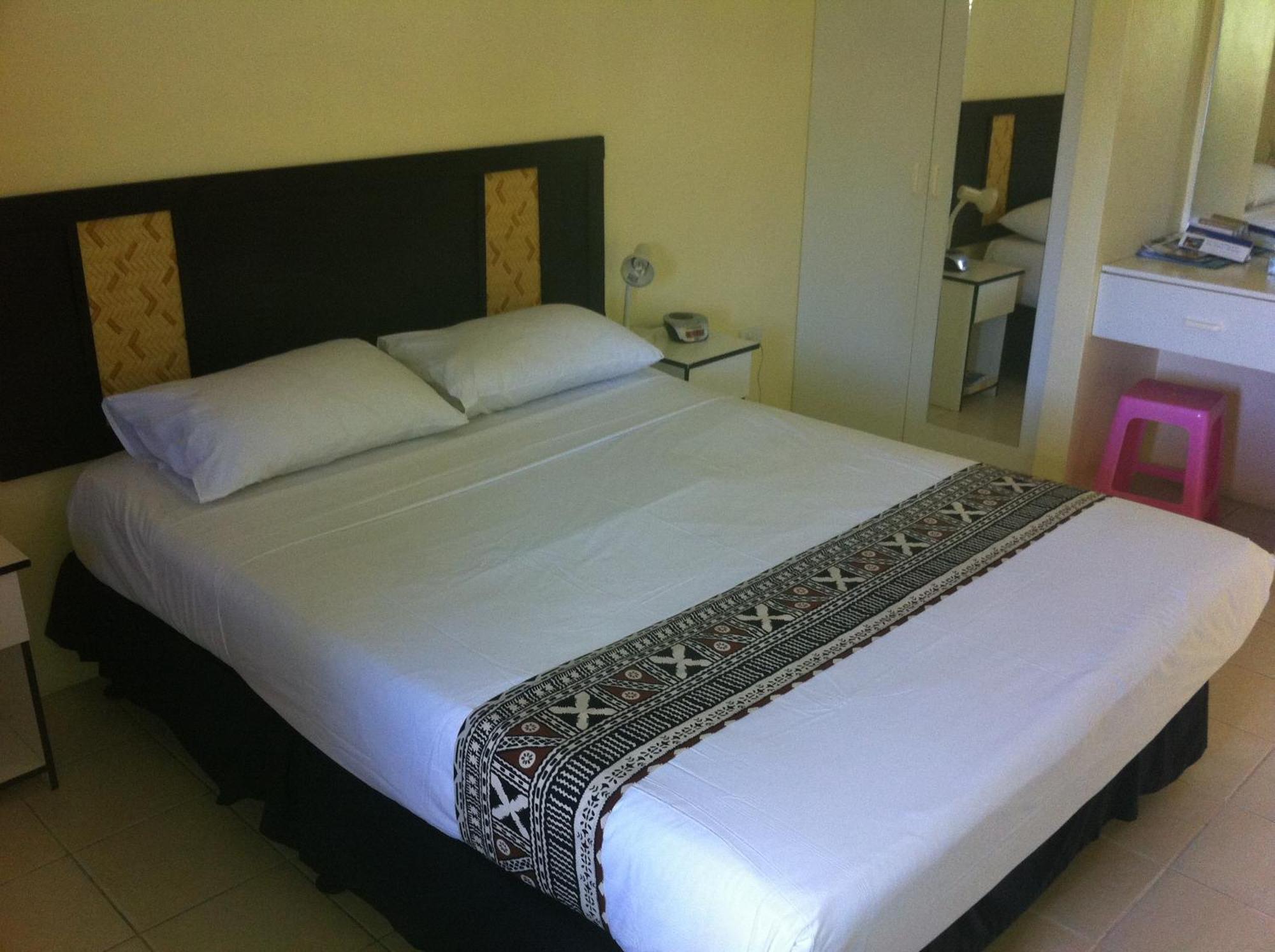 Grand West Hotel 3*