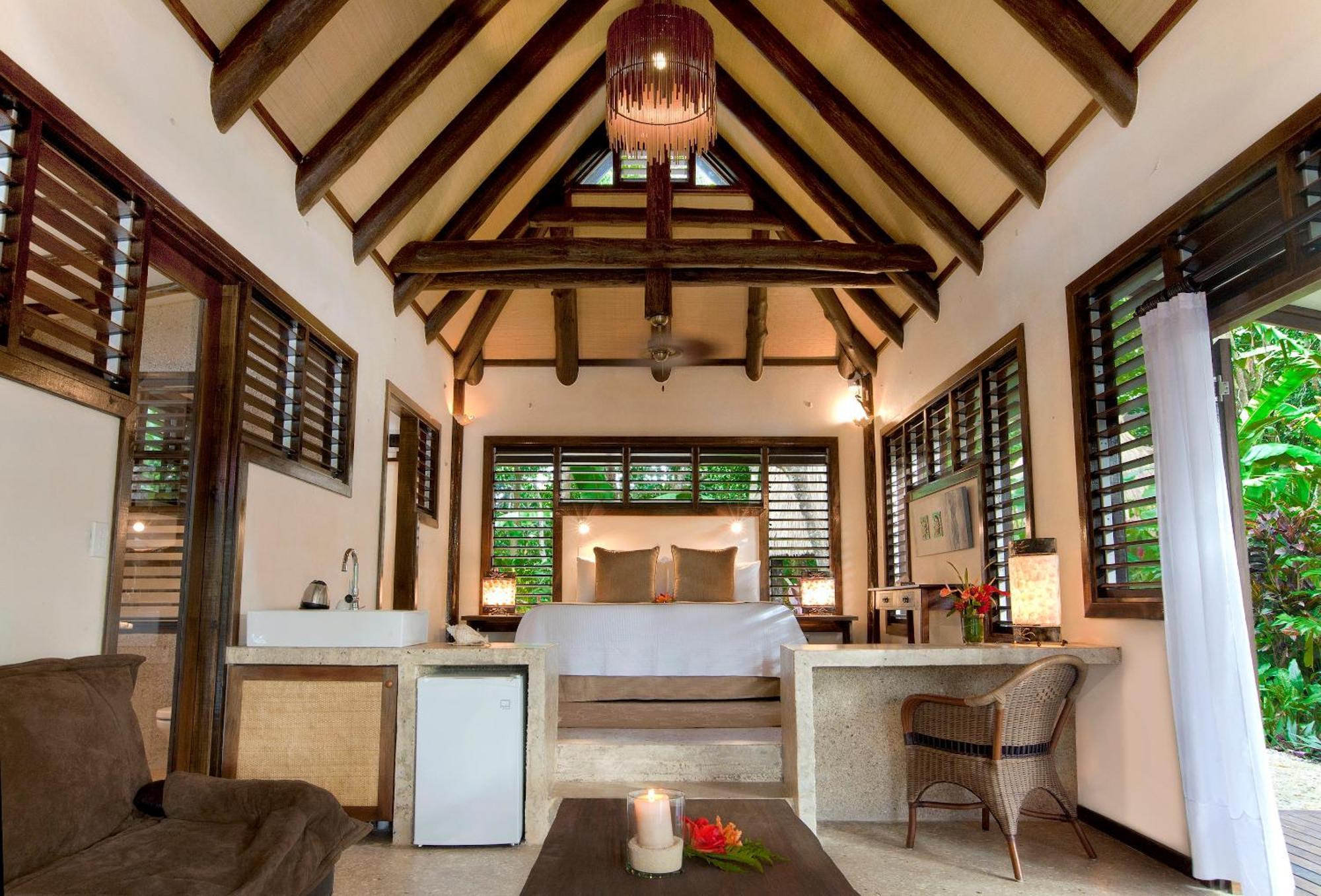 Savasi Island 4* Savusavu