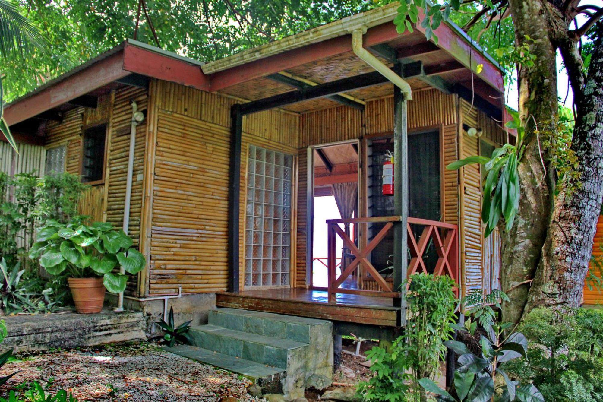 Maravu Taveuni *