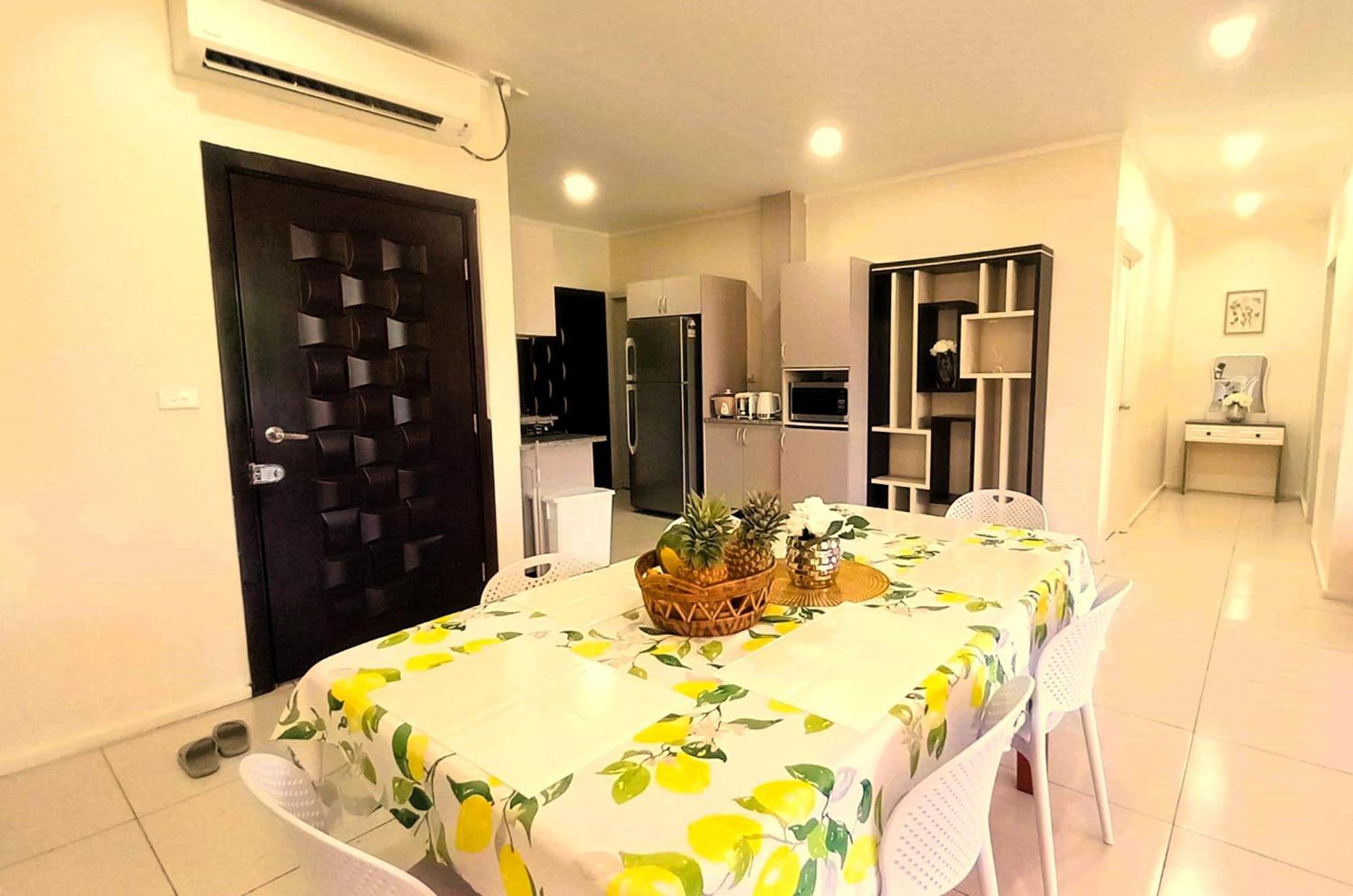 Waterfront Sunset Apartment