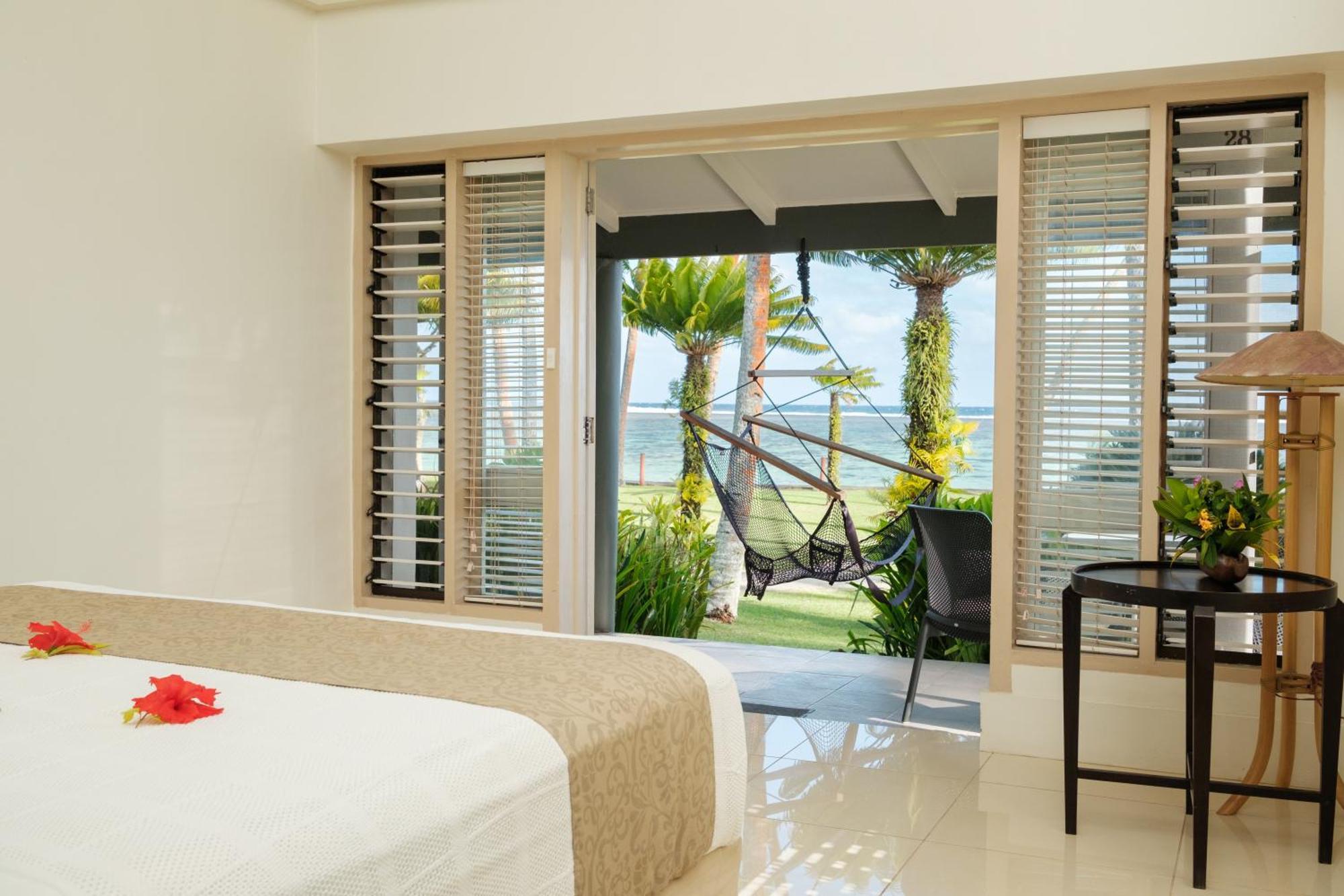 Resort Fiji Hideaway & Tangangge