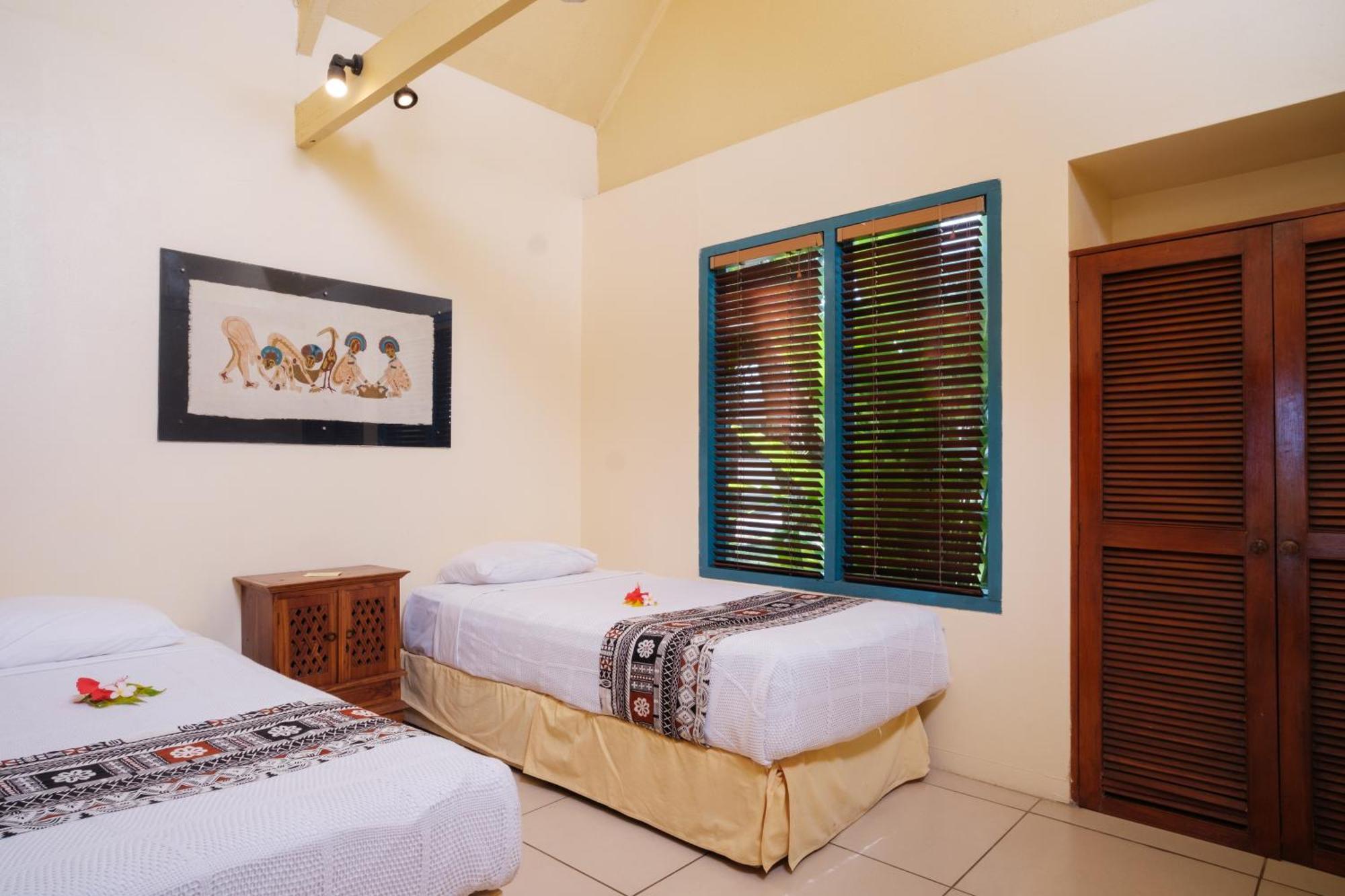 Fiji Hideaway & 4*