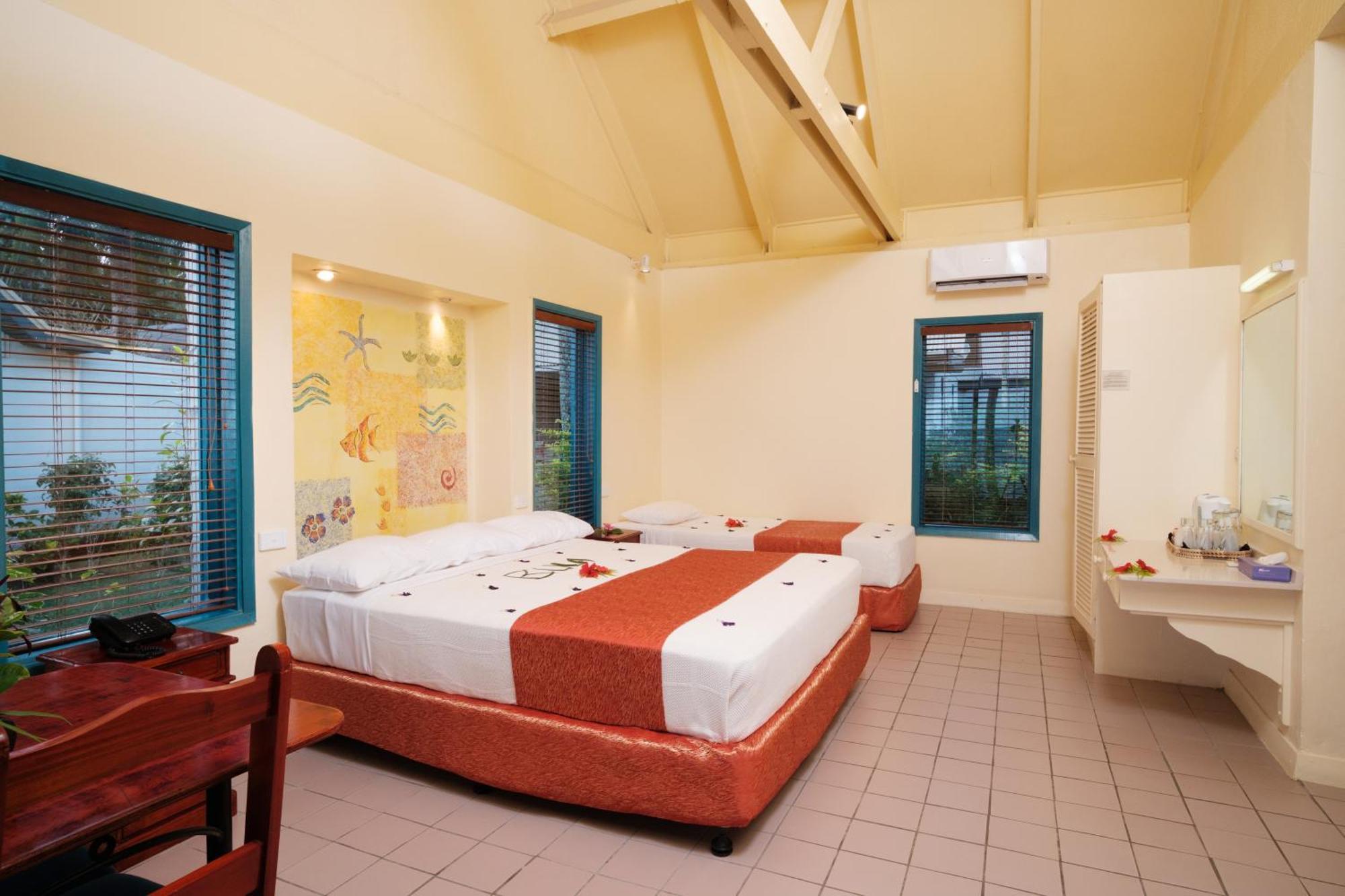 Fiji Hideaway & Tangangge