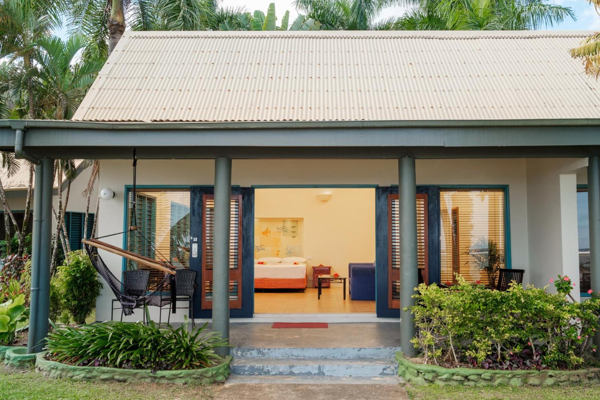 Fiji Hideaway & 4* Tangangge