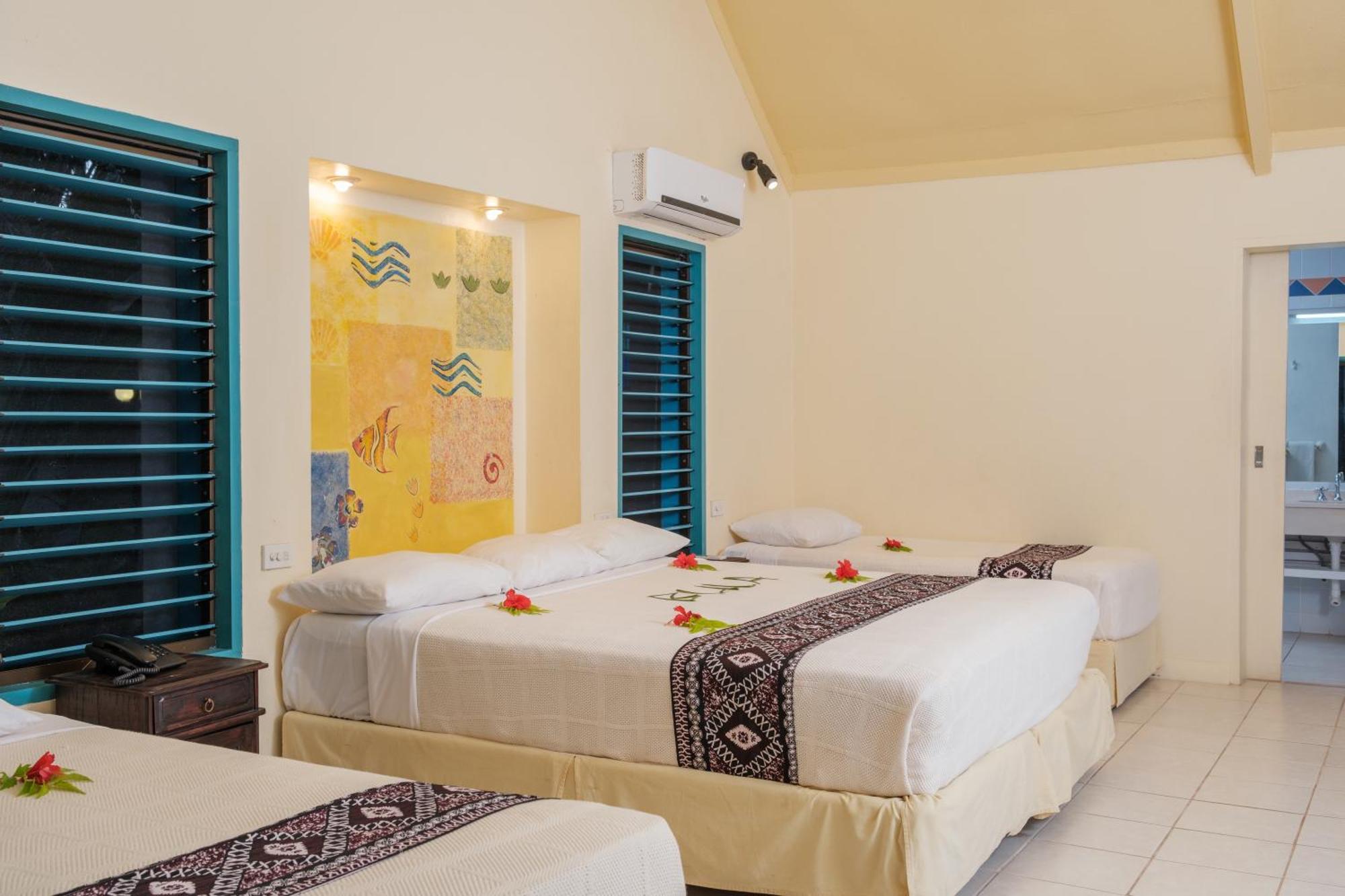 Resort Fiji Hideaway & 4*