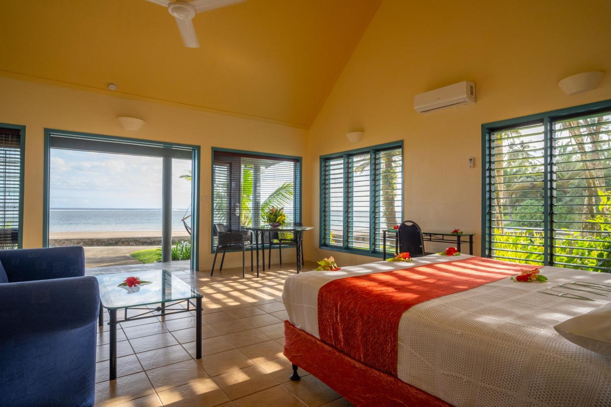 Fiji Hideaway & 4*