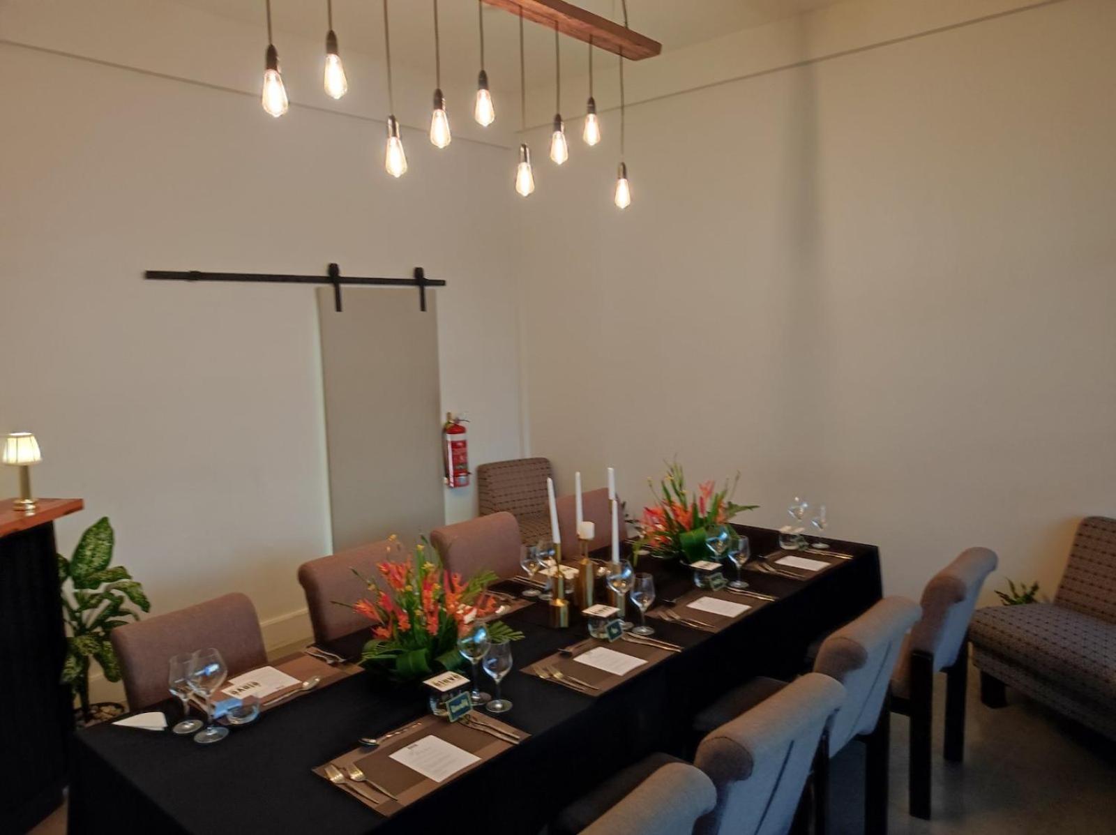 Toorak Hotel 4*