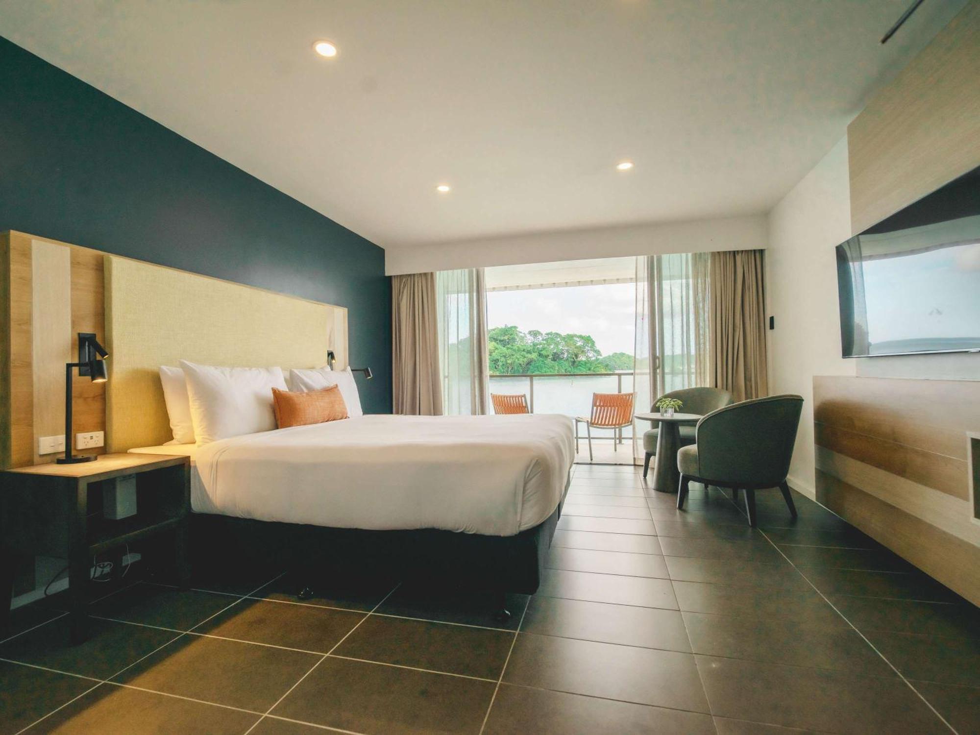 Hotel Novotel Lami Bay Suva