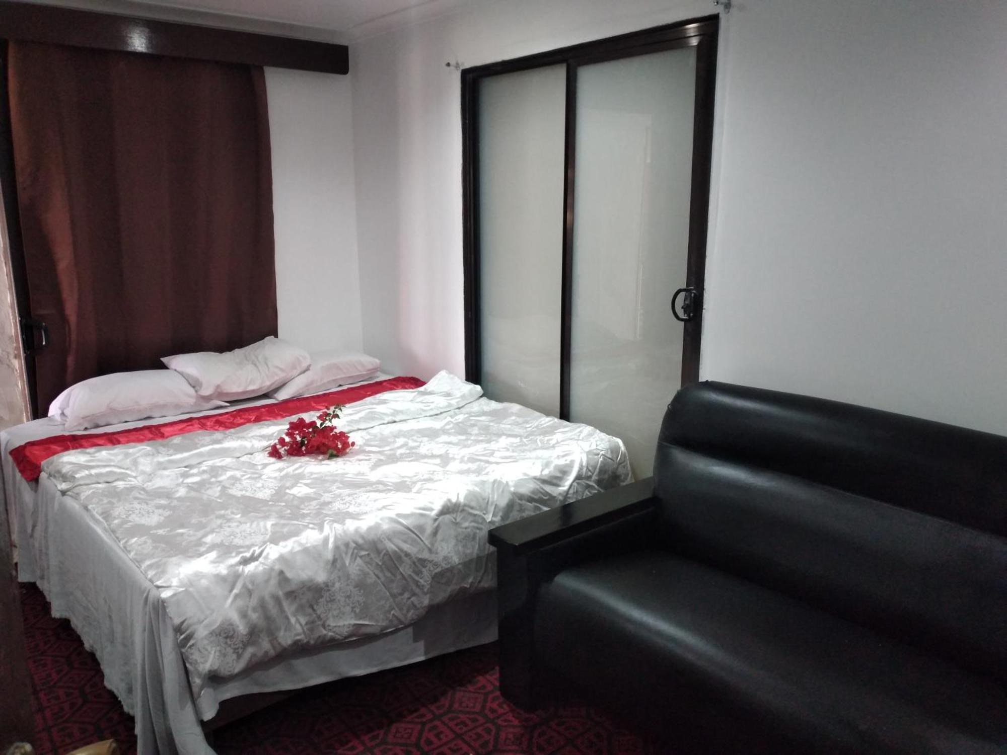 Hotel Airport Transit 2*
