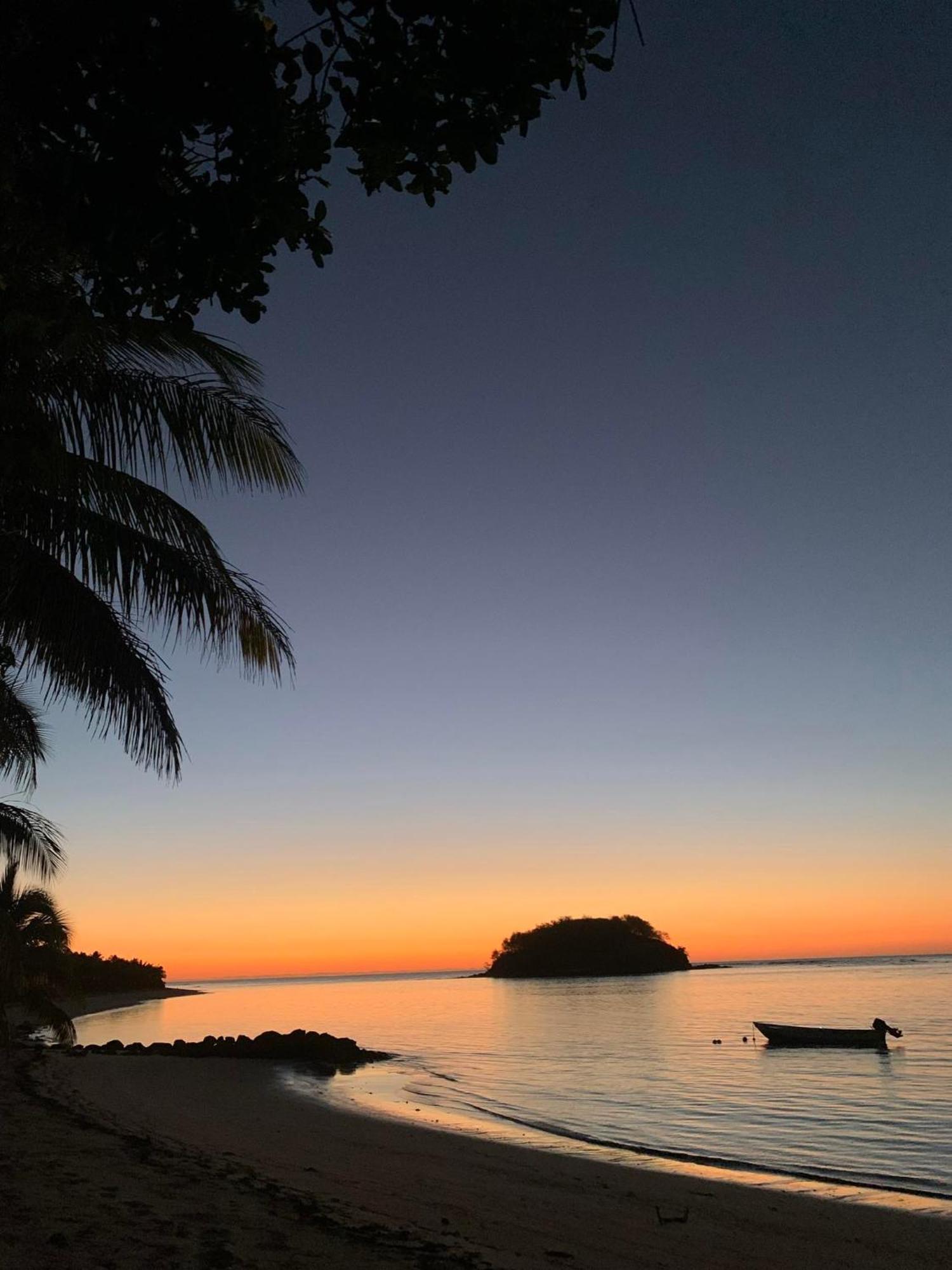Resort Mai Sunset Island *