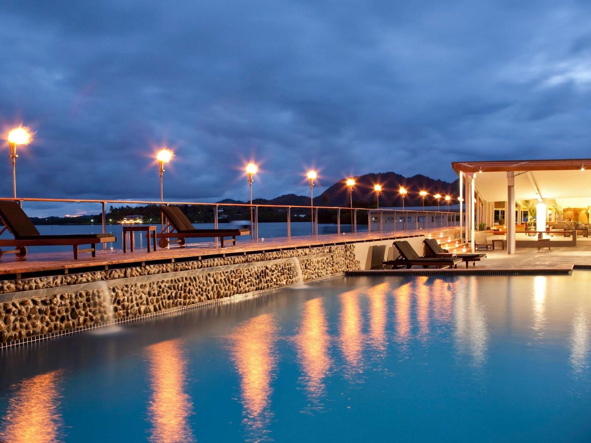 Novotel Lami Bay 4*