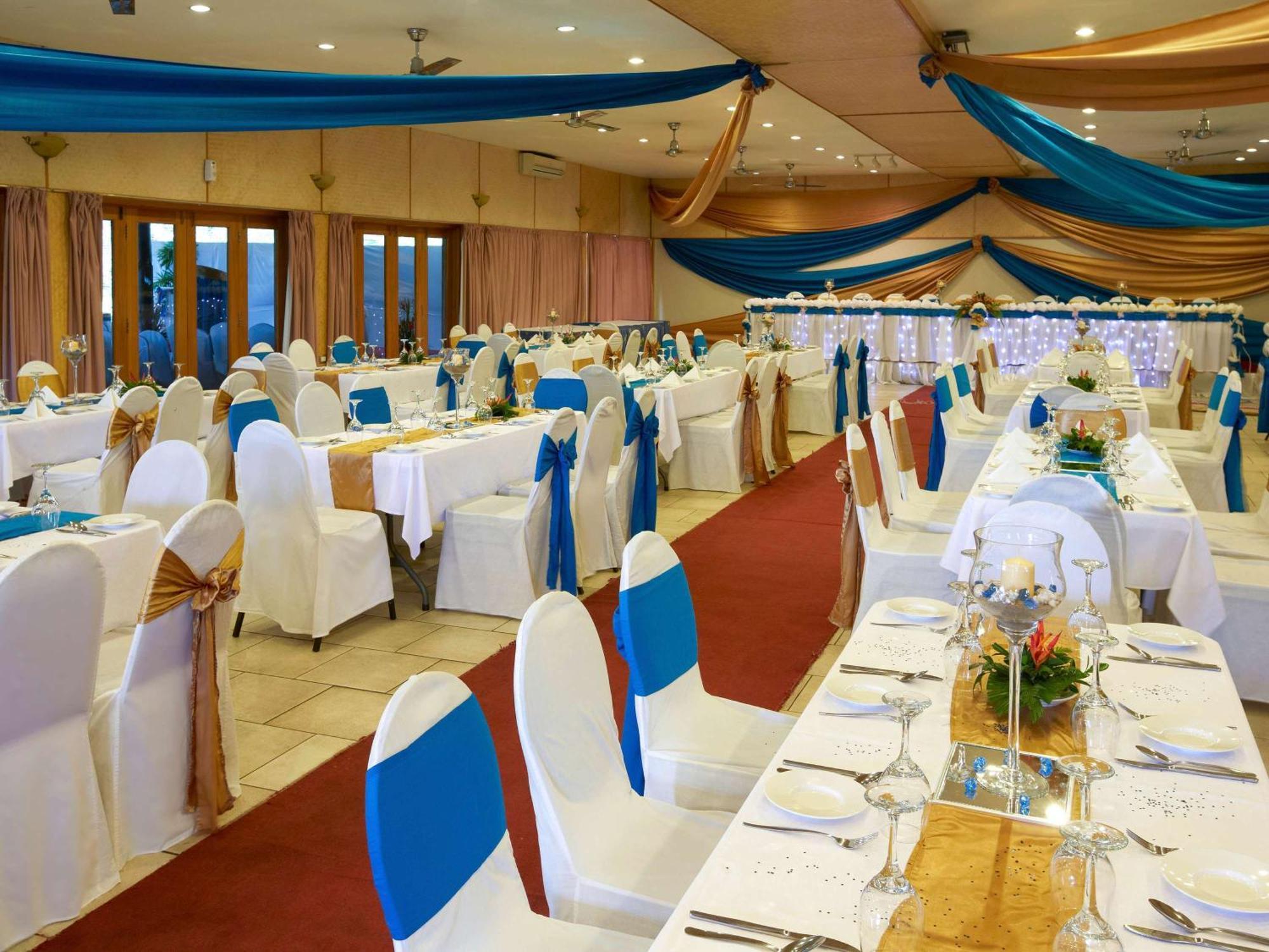 Novotel Lami Bay Hotel 4*