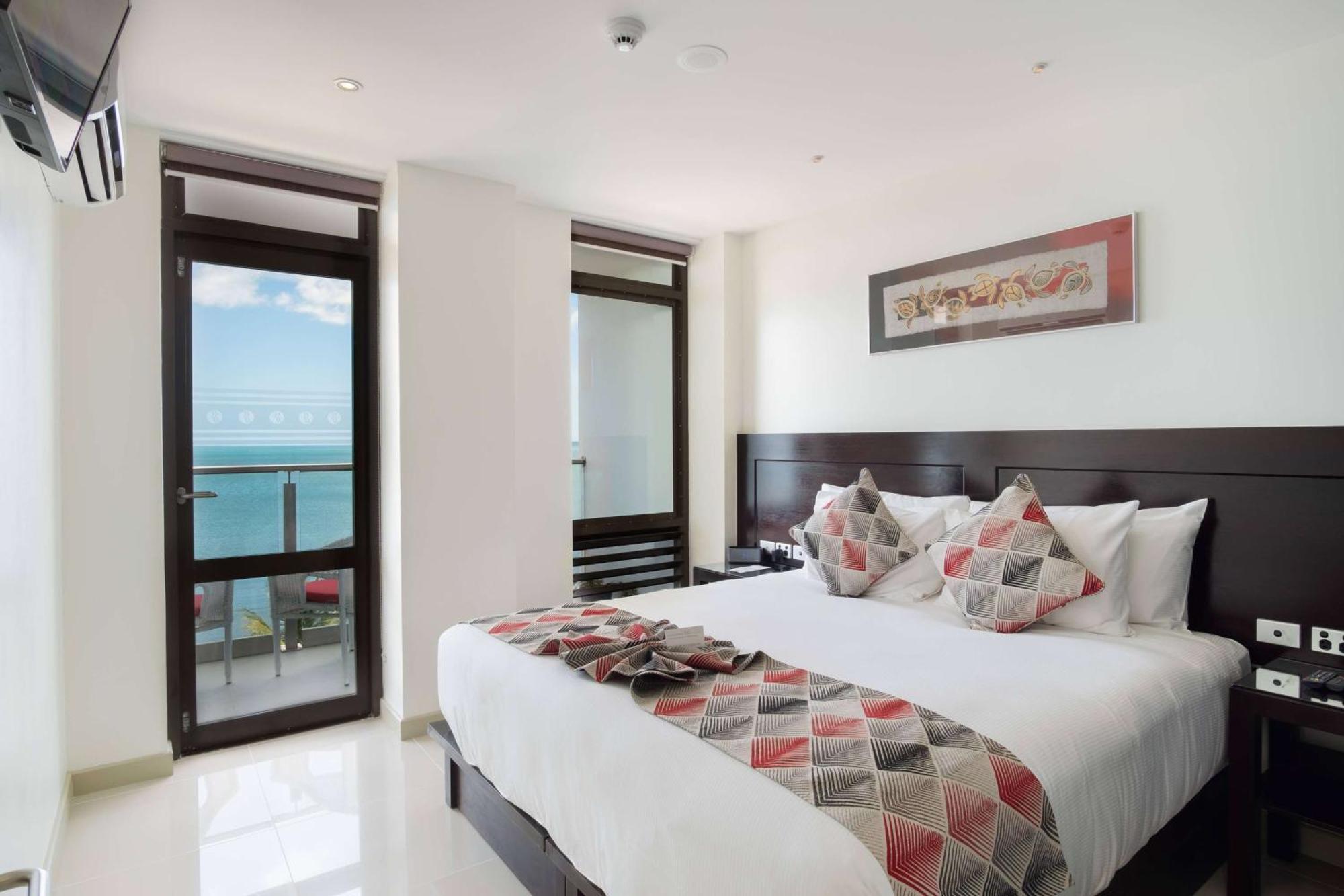 Ramada Suites By Wyndham Wailoaloa Beach Fiji Aparthotel 4*