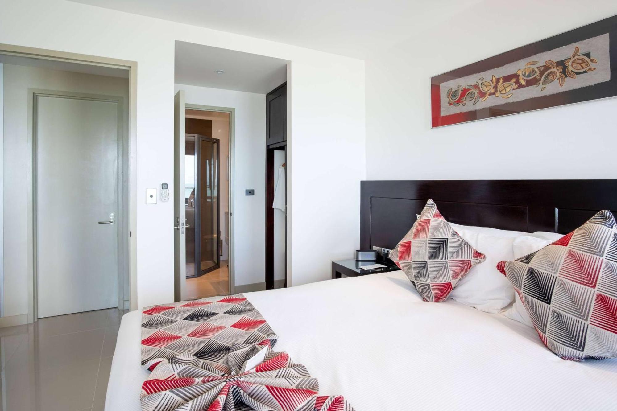 Ramada Suites By Wyndham Wailoaloa Beach Fiji Aparthotel 4*