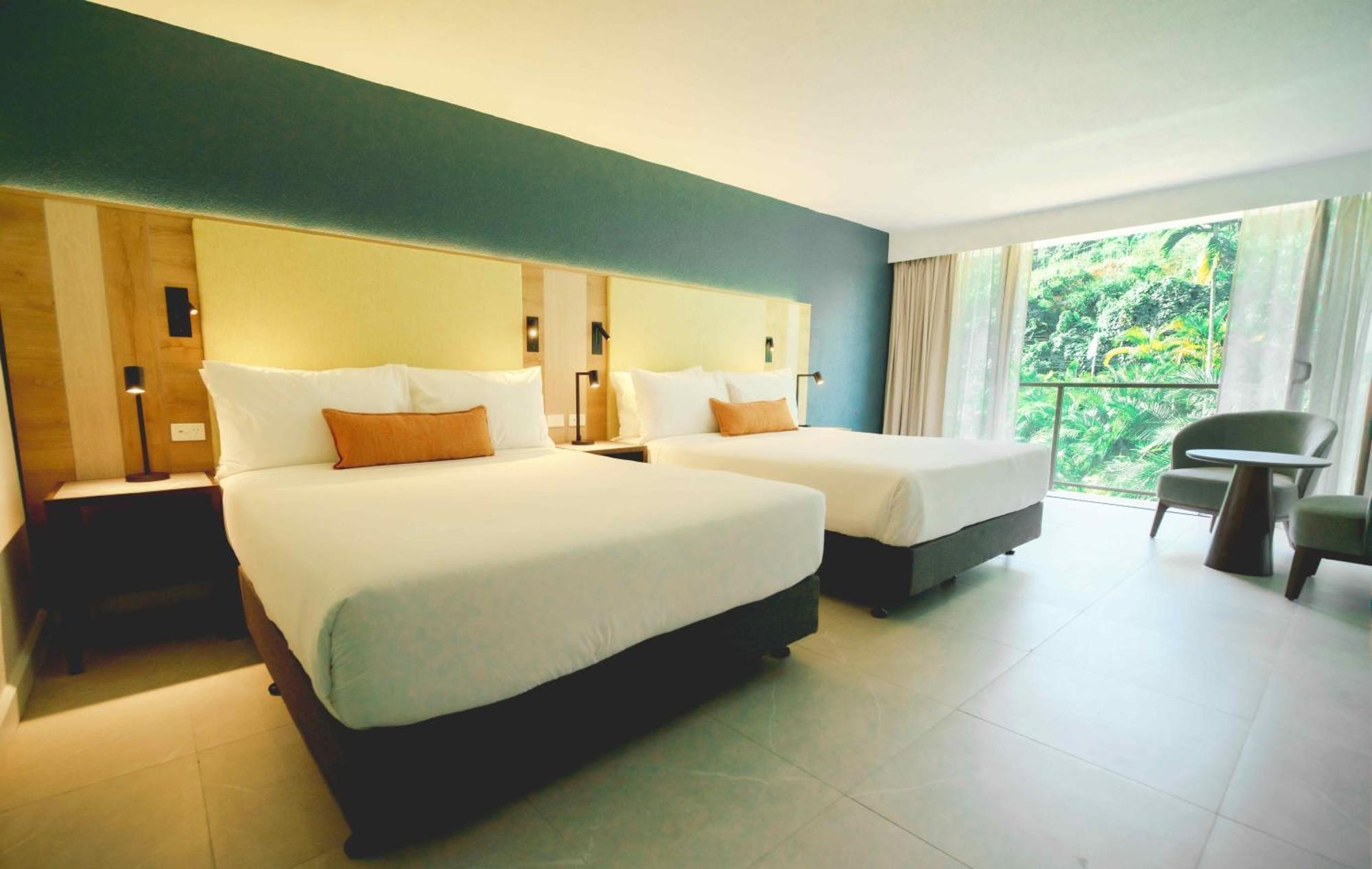 Novotel Lami Bay 4*