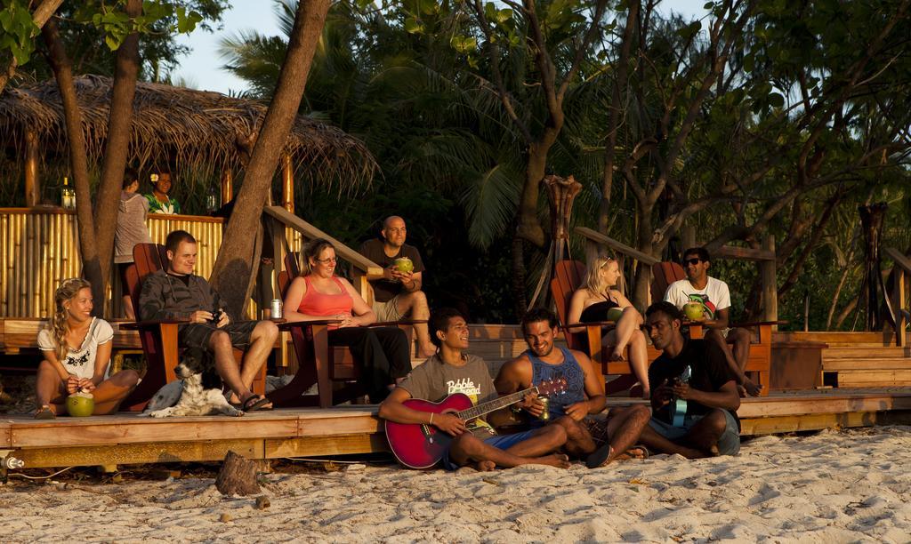 Barefoot Manta Island Resort Resort Drawaqa Island