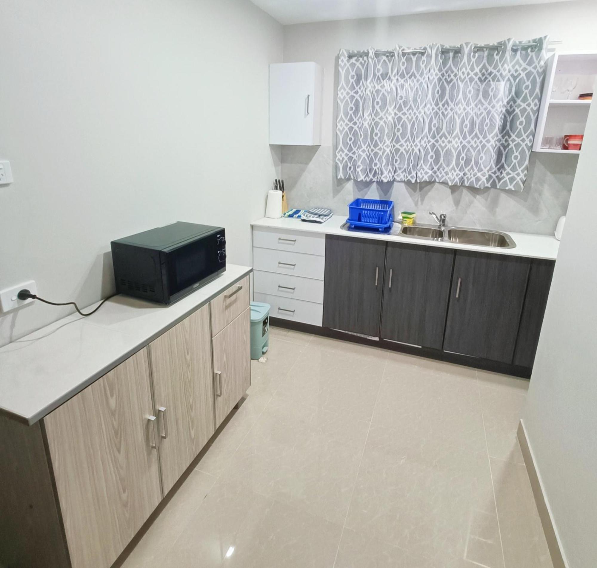Pacific Apartment *