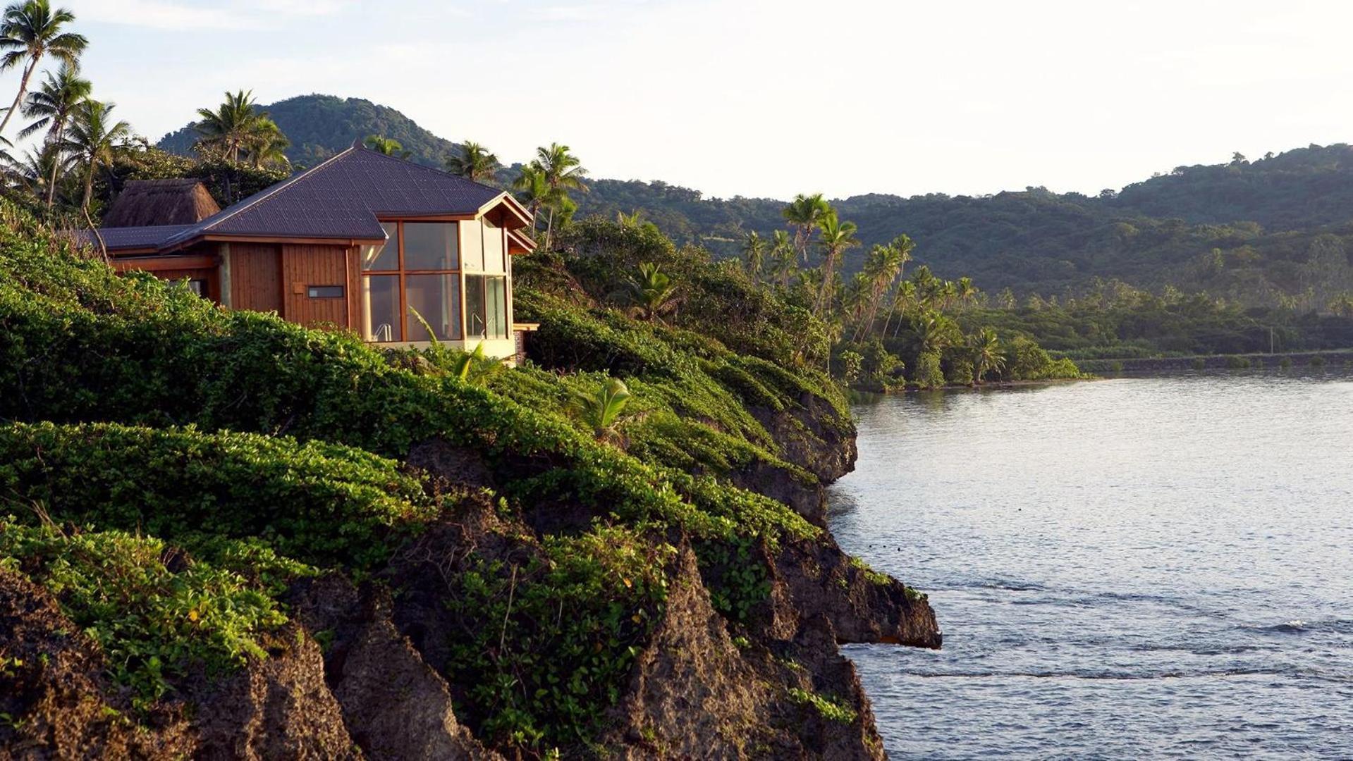 Namale & Resort *