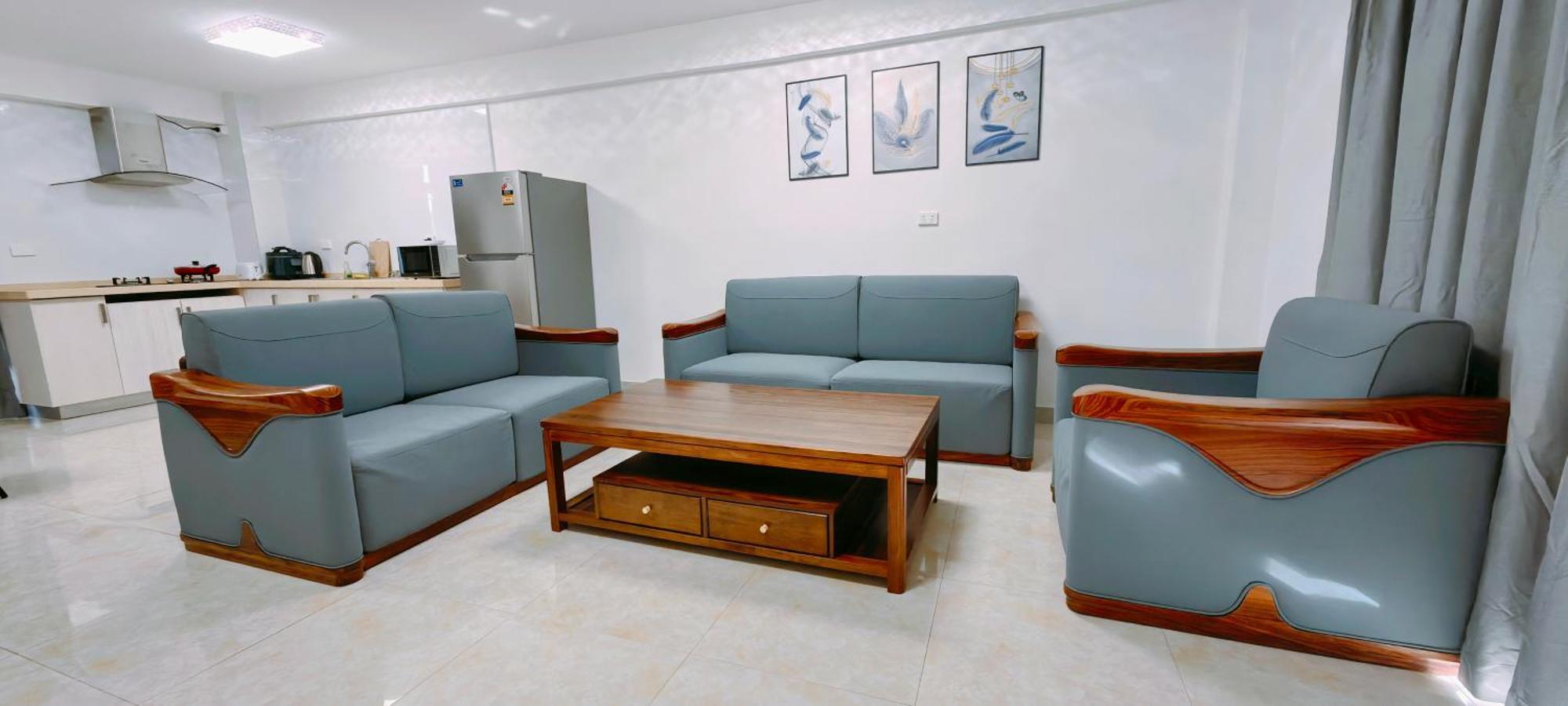 Ocean Breeze Aparthotel