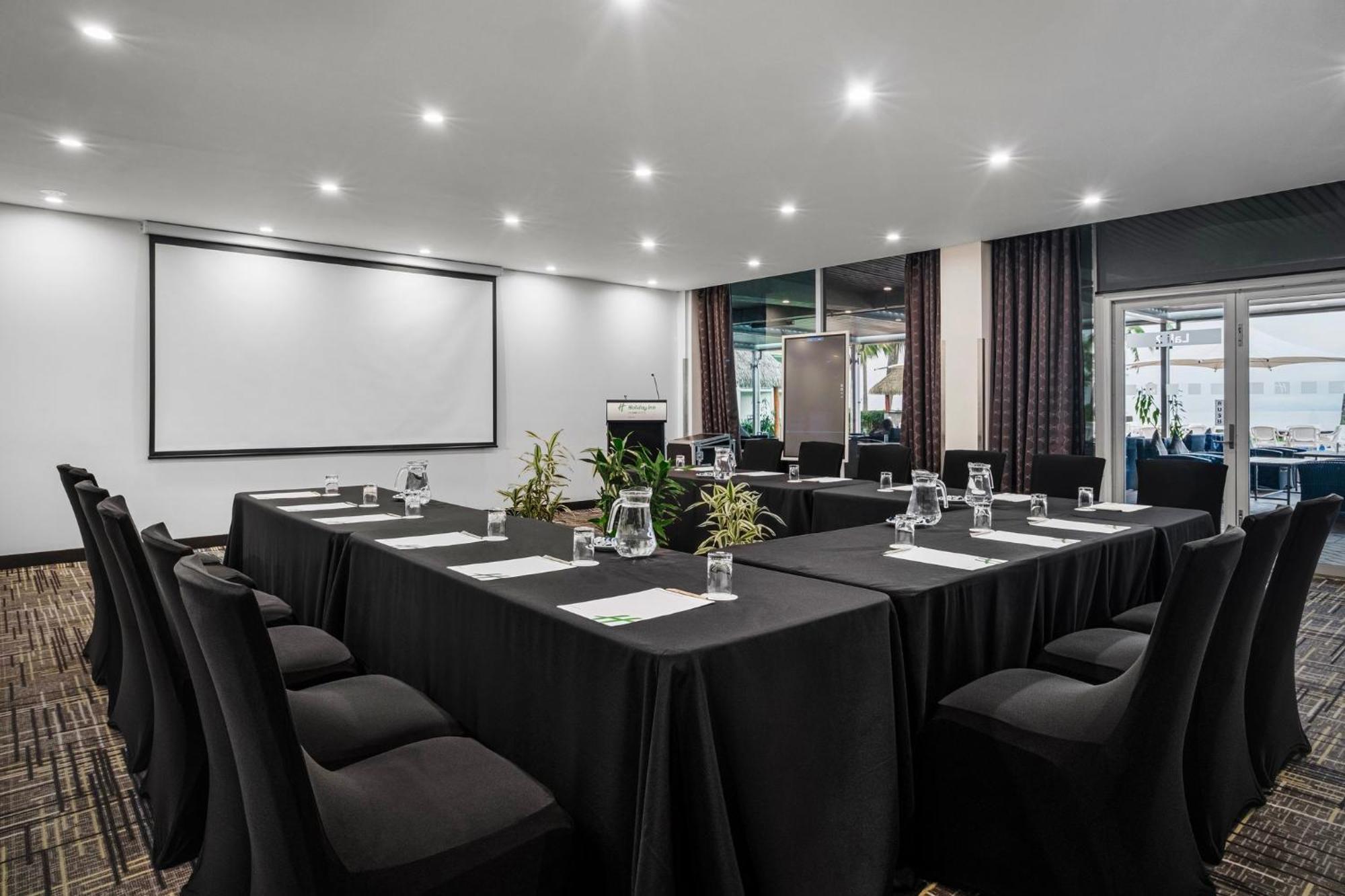 Hotel By Ihg Suva