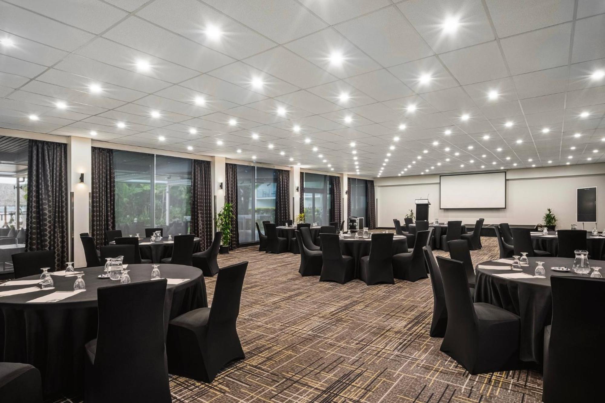 By Ihg Suva