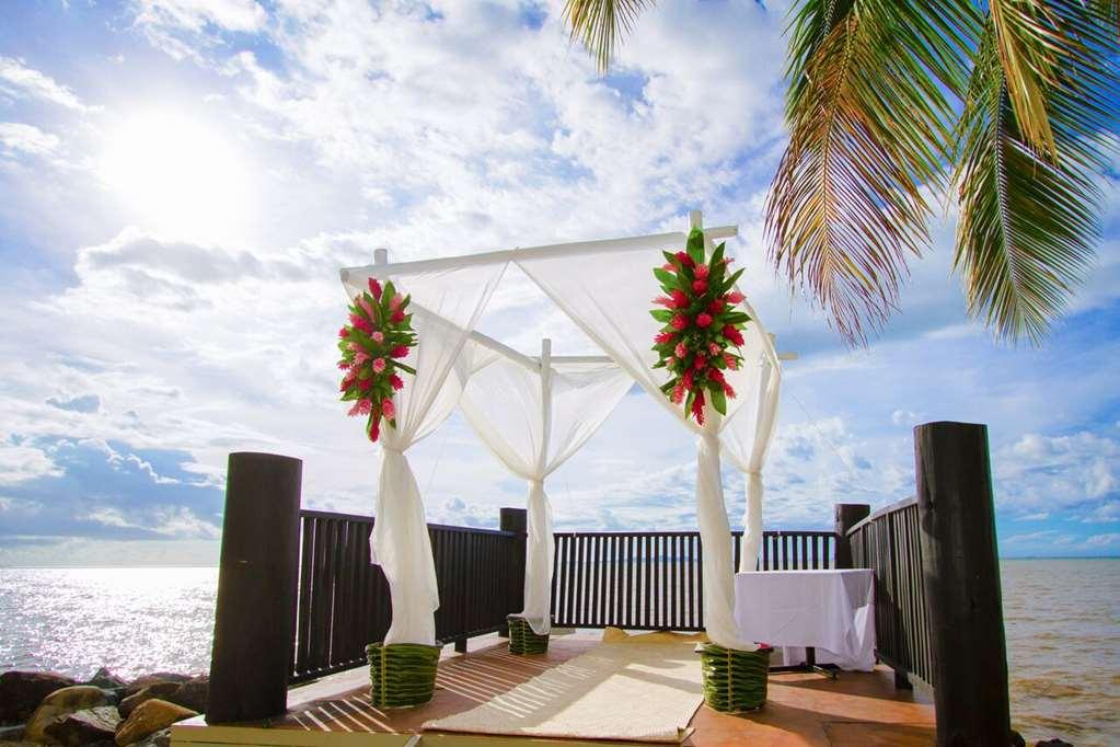 Resort Doubletree By Hilton Fiji - Sonaisali Island 4*