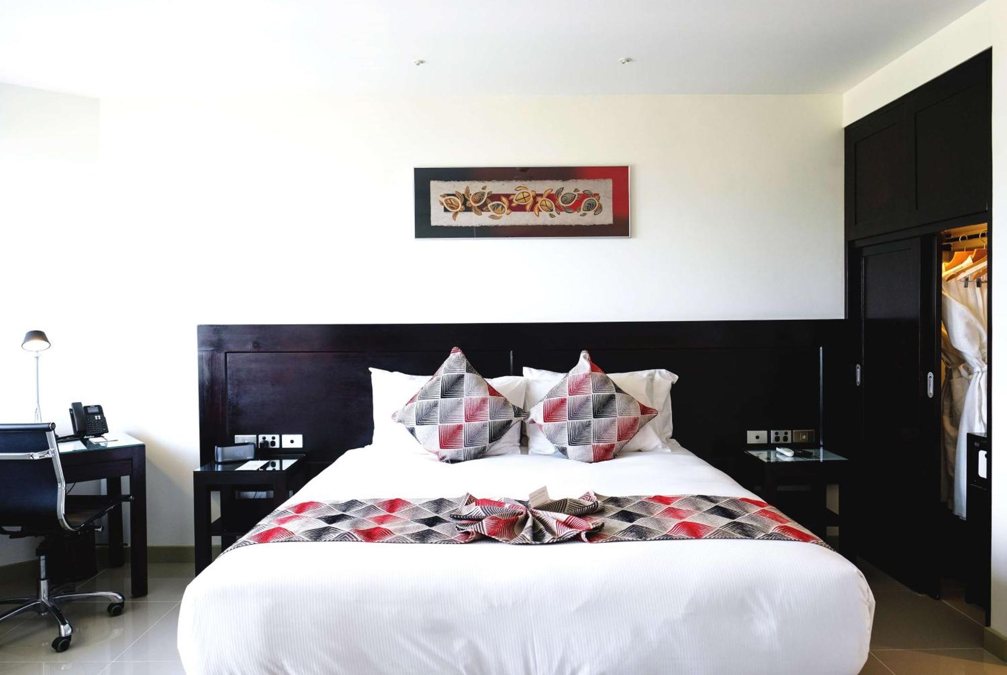Ramada Suites By Wyndham Wailoaloa Beach Fiji Aparthotel 4*