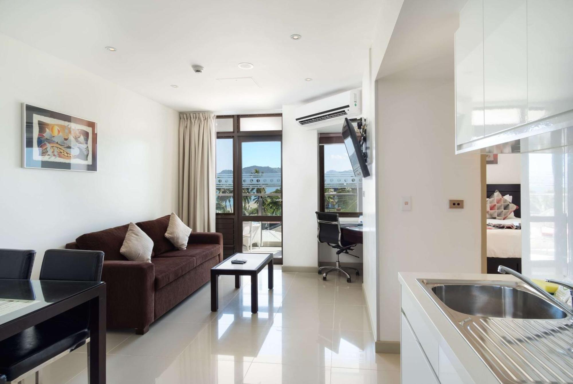 Ramada Suites By Wyndham Wailoaloa Beach Fiji