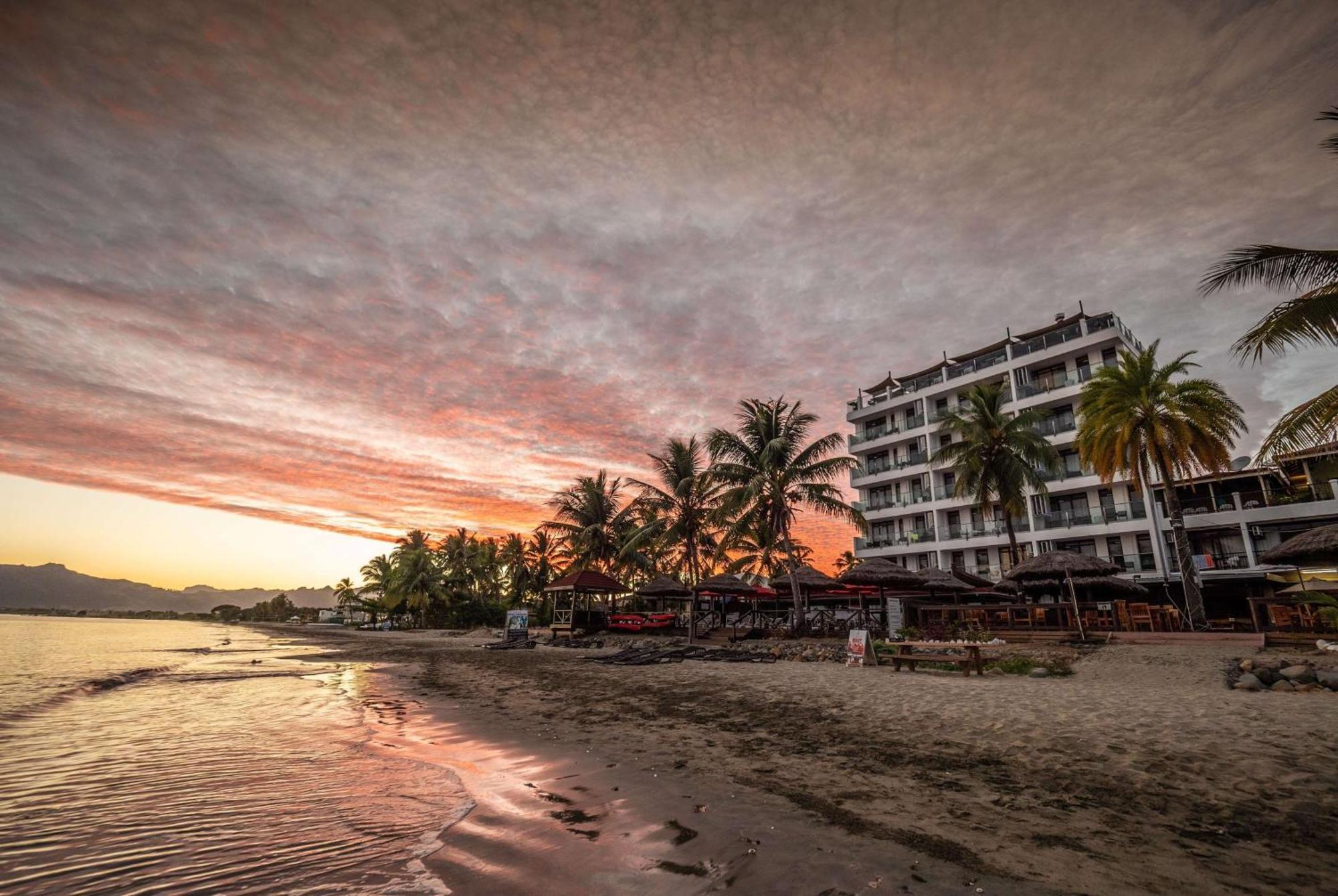 Aparthotel Ramada Suites By Wyndham Wailoaloa Beach Fiji 4*
