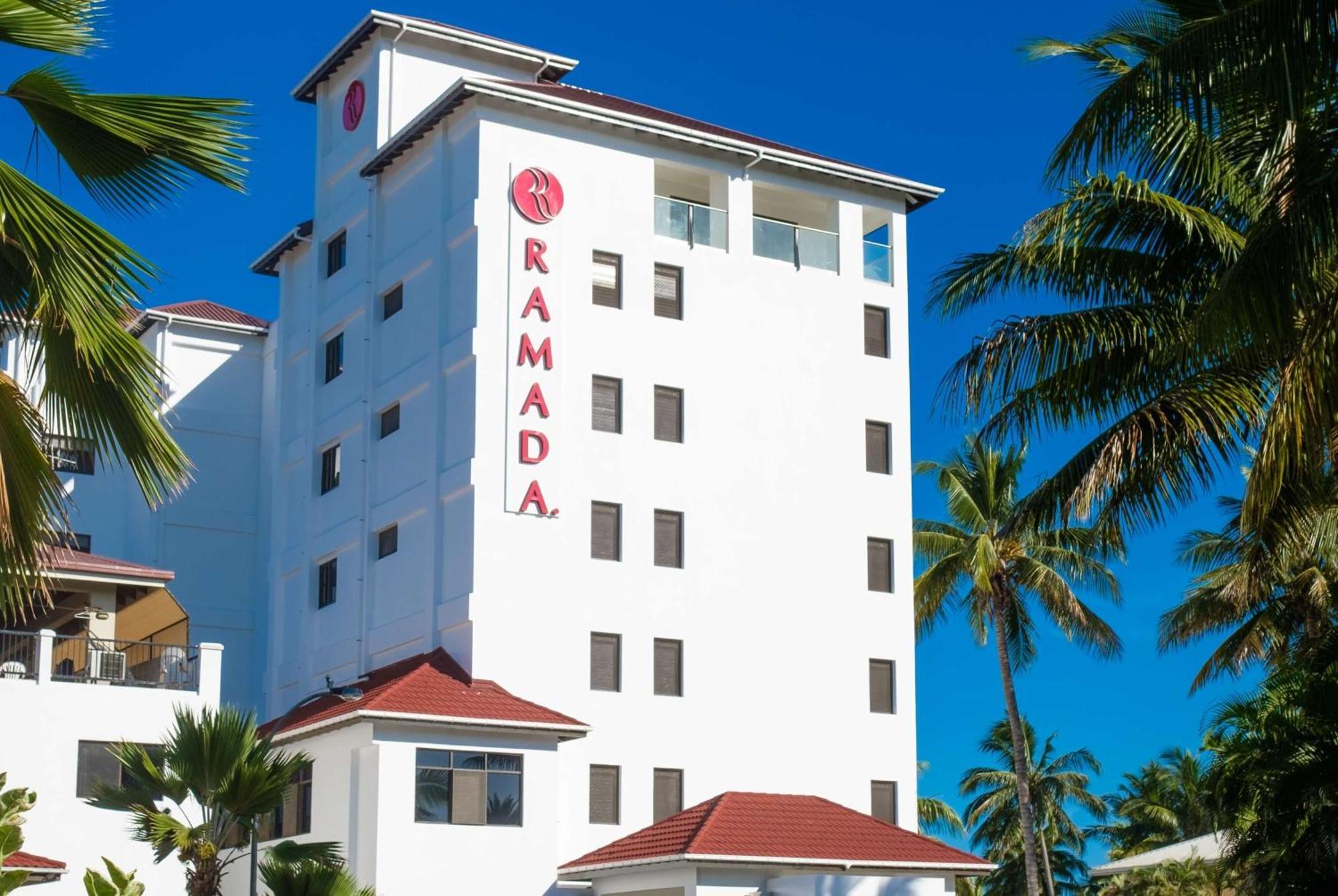 Ramada Suites By Wyndham Wailoaloa Beach Fiji Aparthotel