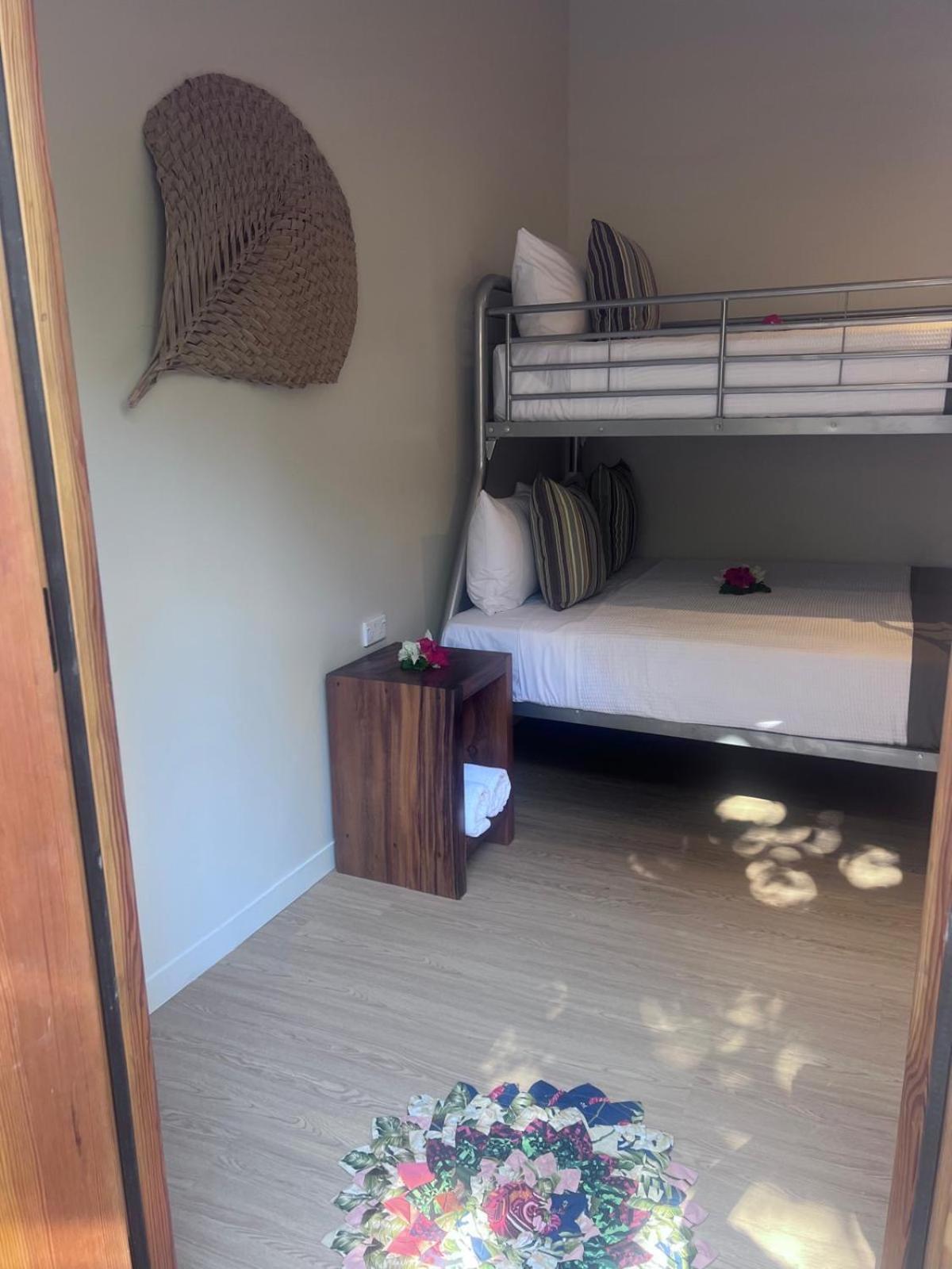 Paradise Cove Resort Naukacuvu Island
