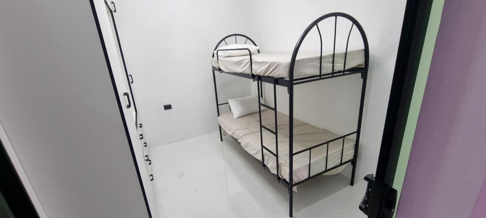 Shanis Luxurious * Lautoka