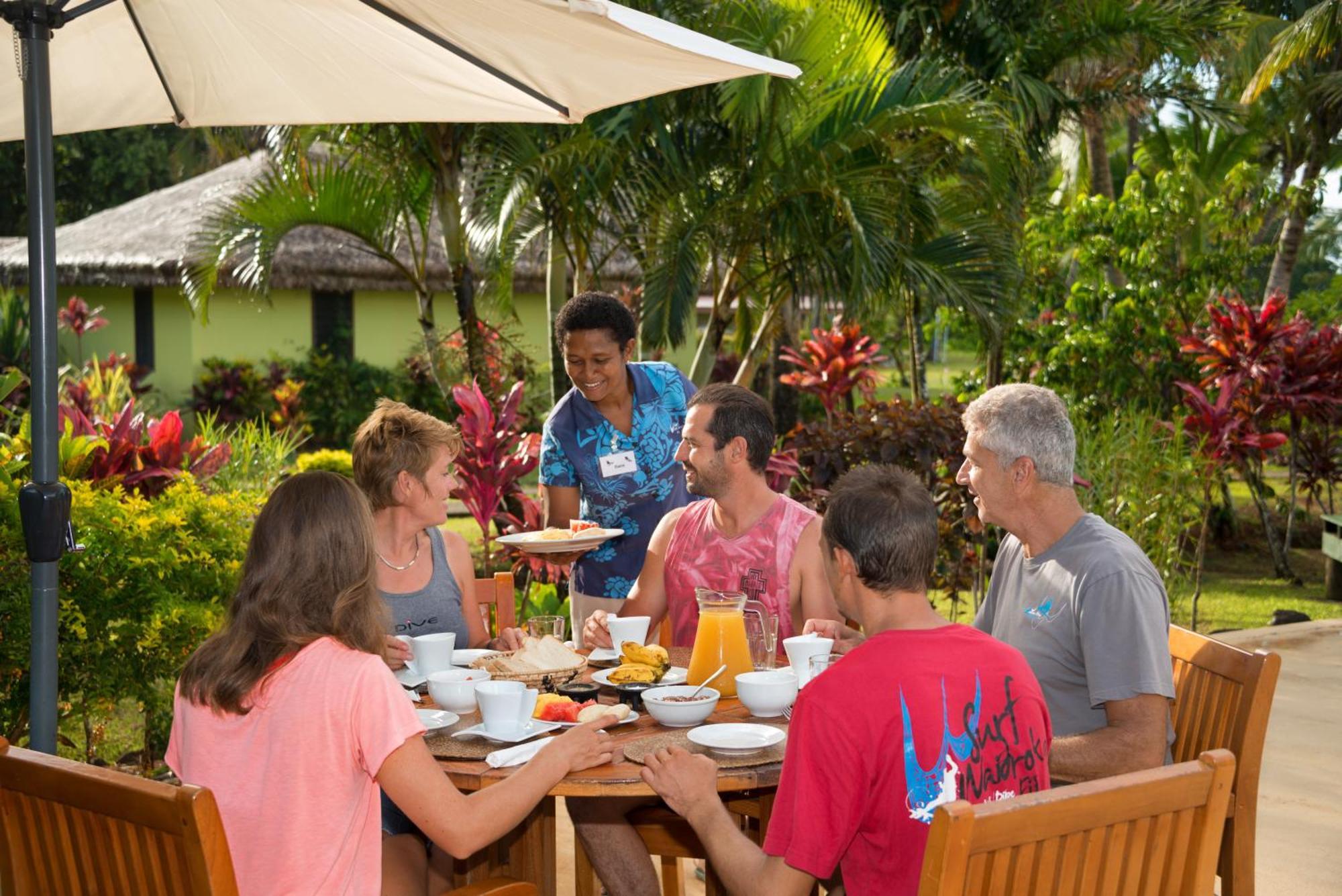 Resort Waidroka Bay 3*