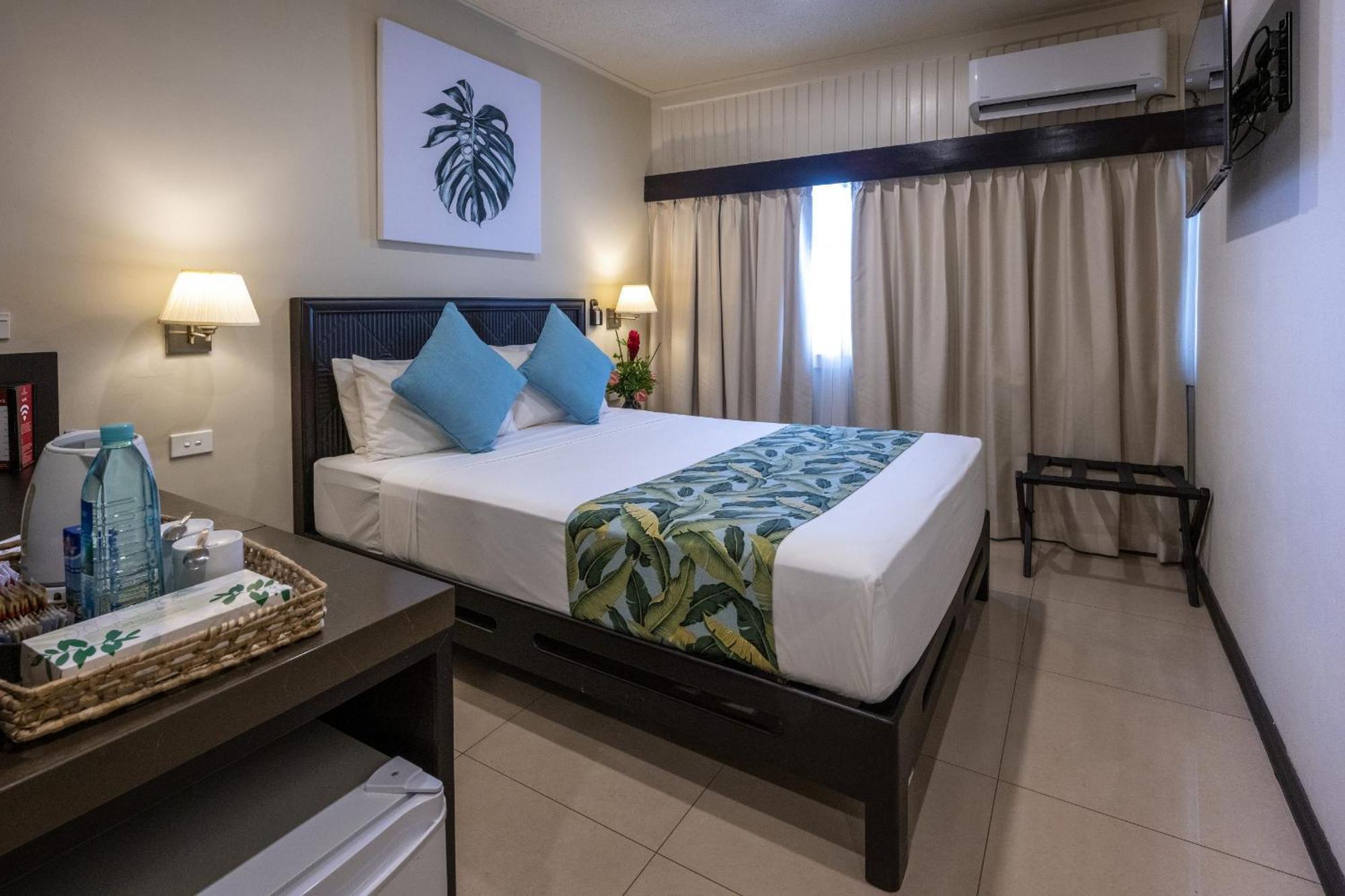 Hotel Fiji Gateway