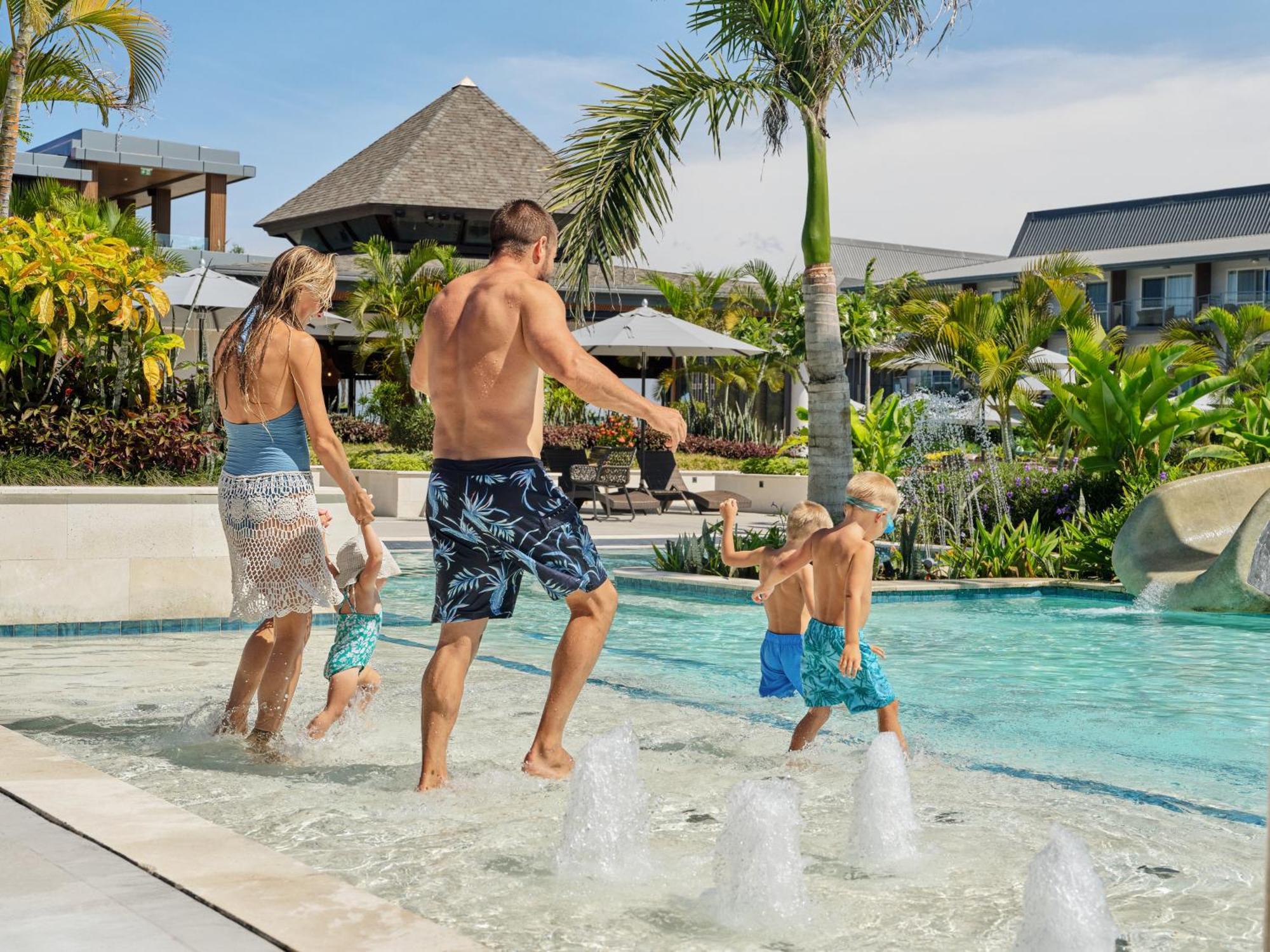 Crowne Plaza Fiji Bay & Spa, An Ihg 5*
