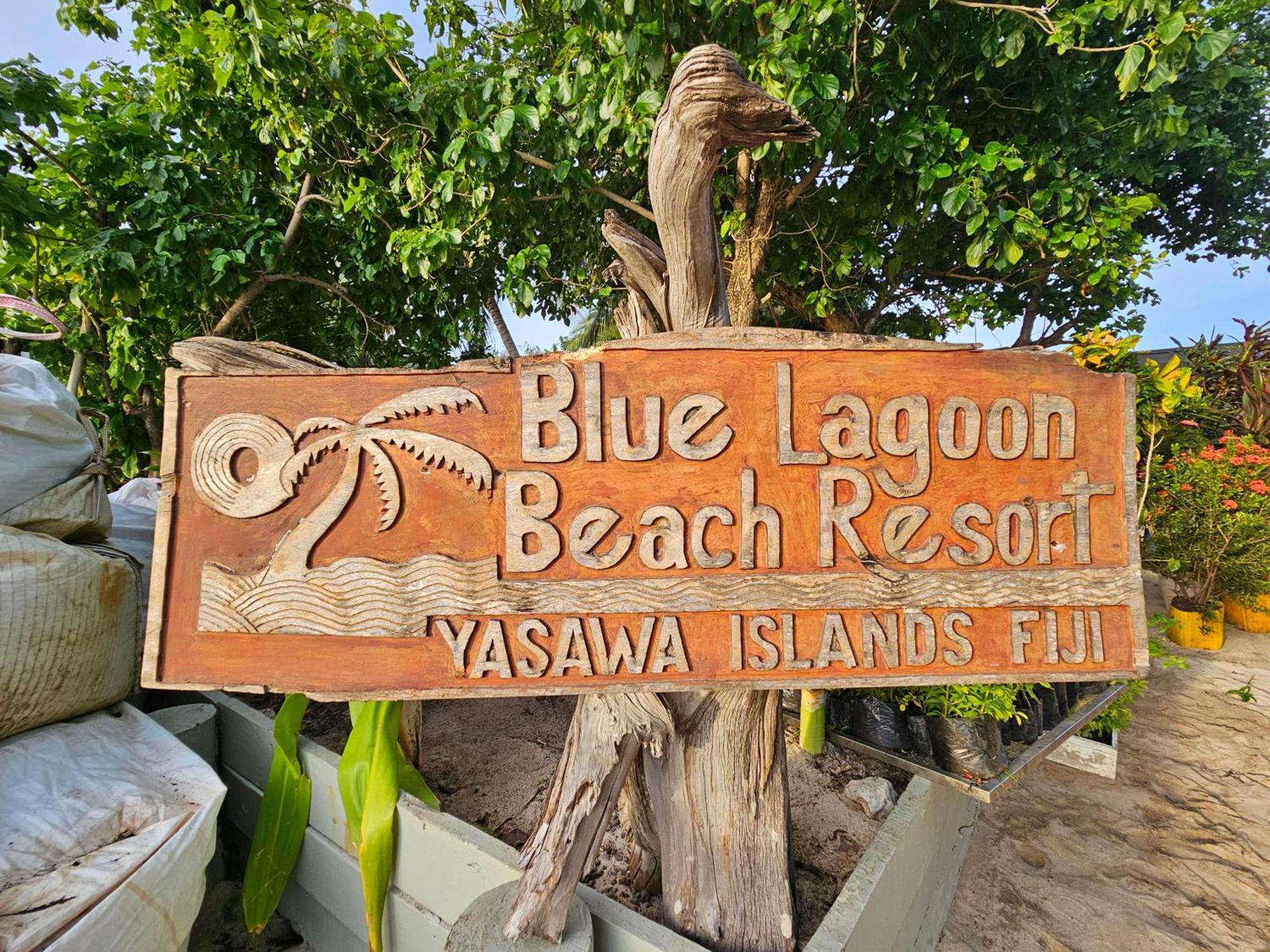 Resort Blue Lagoon Naisisili
