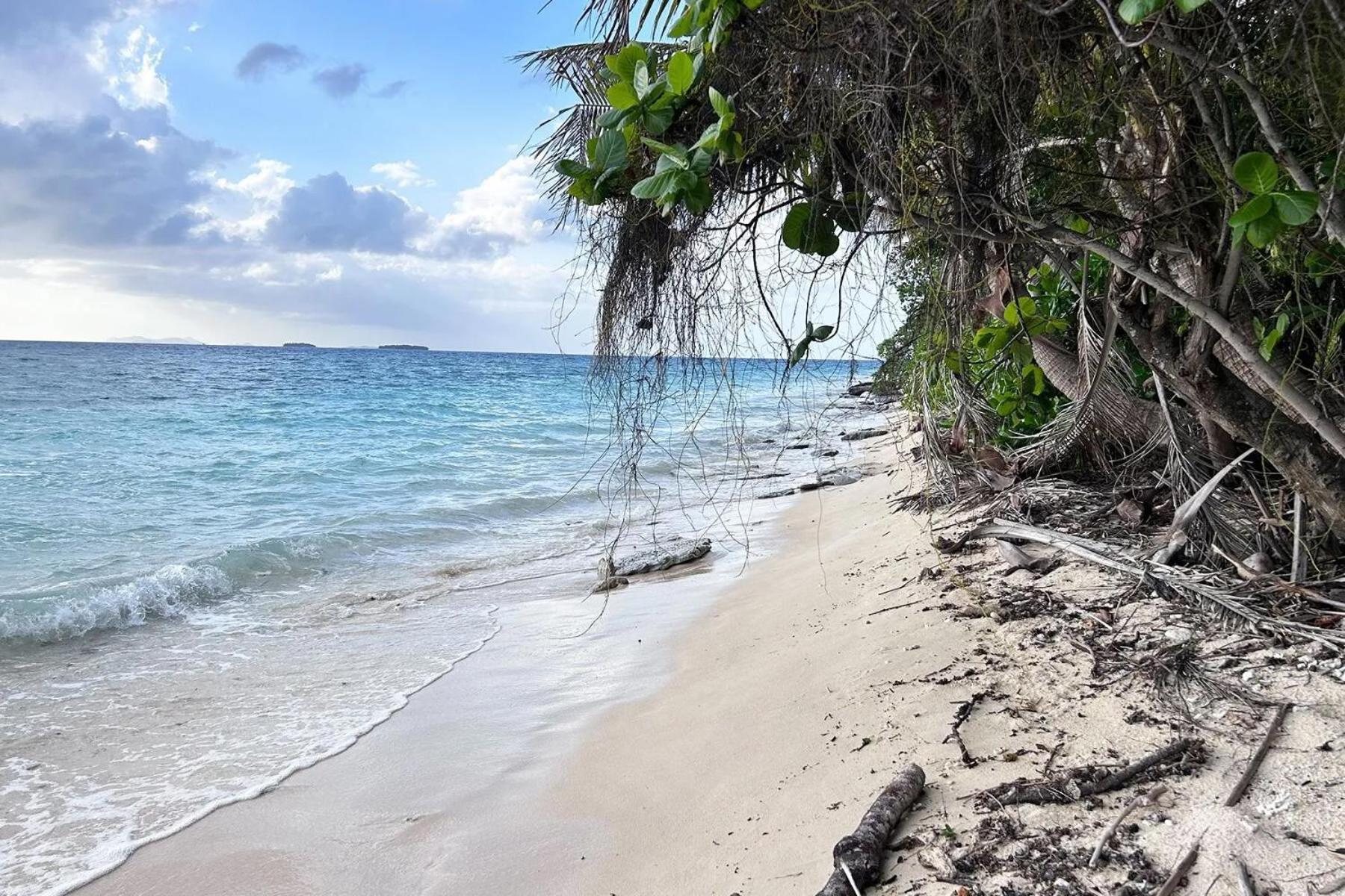 Serenity Sands - Island Glamping Kadavulailai (Bounty)