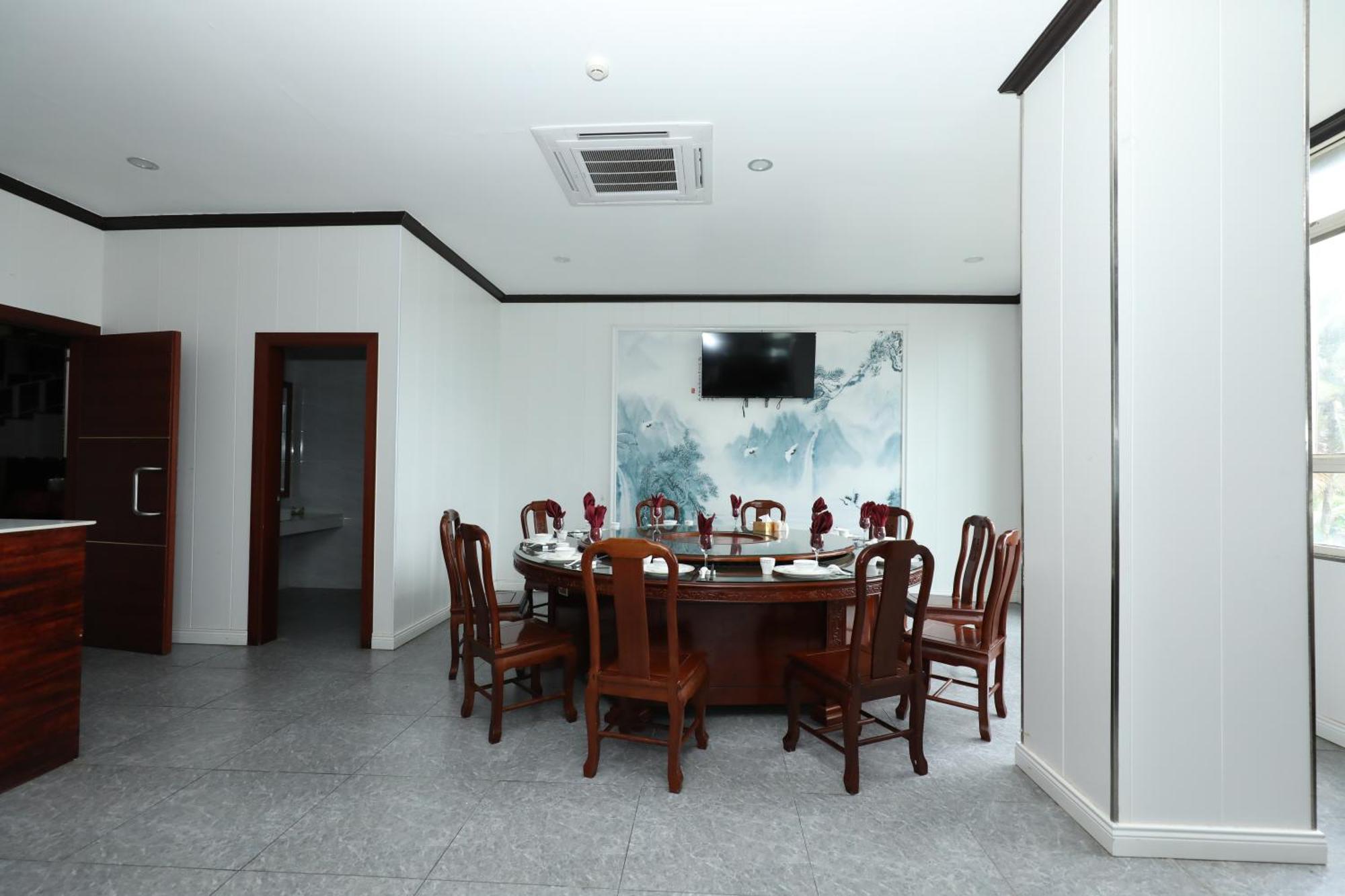 Yue Lai Suva