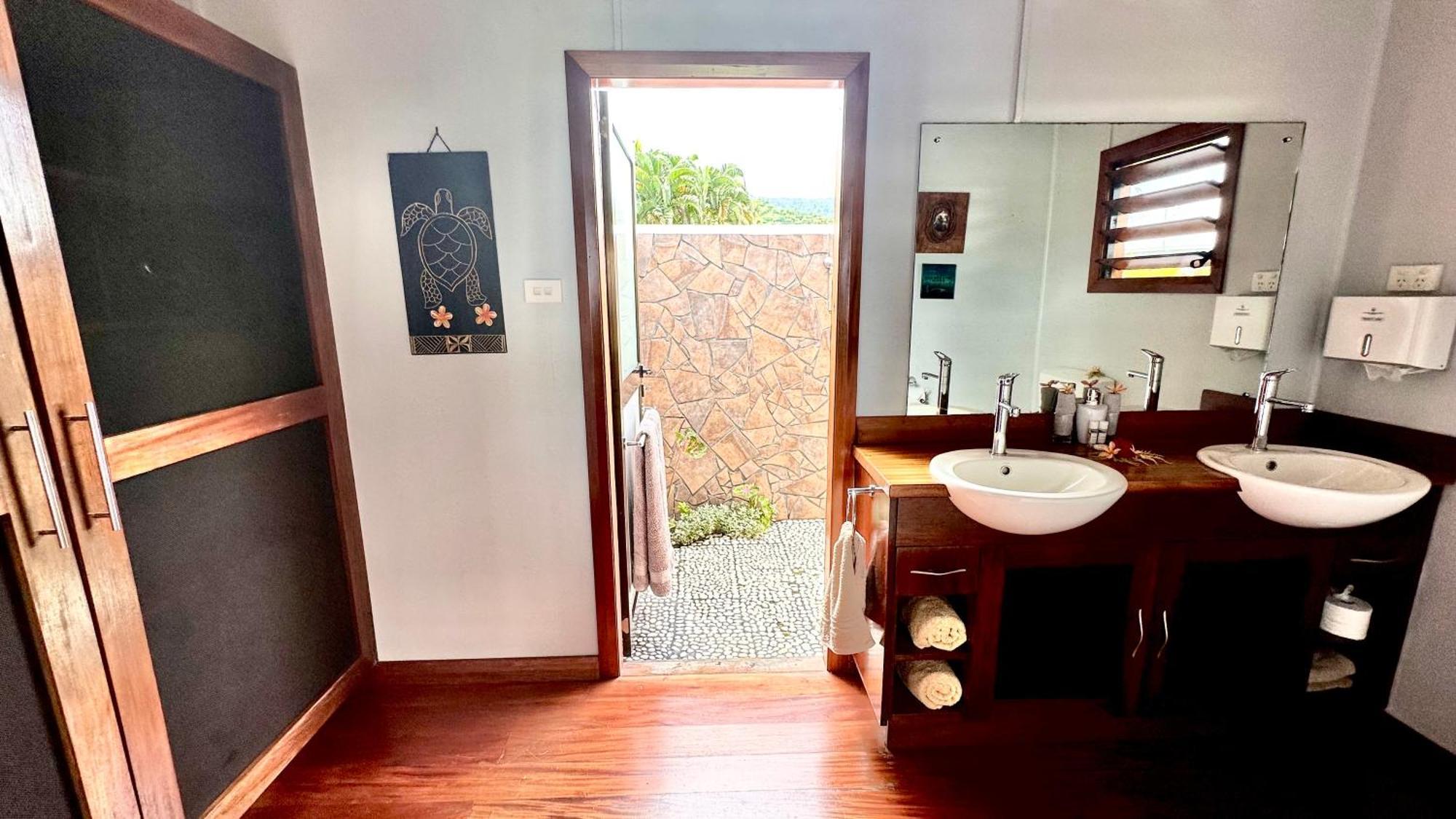 Hotel Aroha Taveuni Beachfront Bures 3*