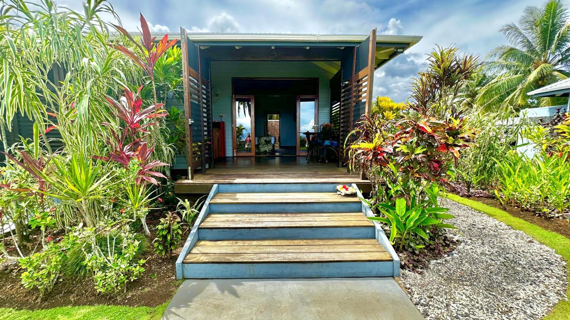 Aroha Taveuni Beachfront Bures Hotel Waiyevo