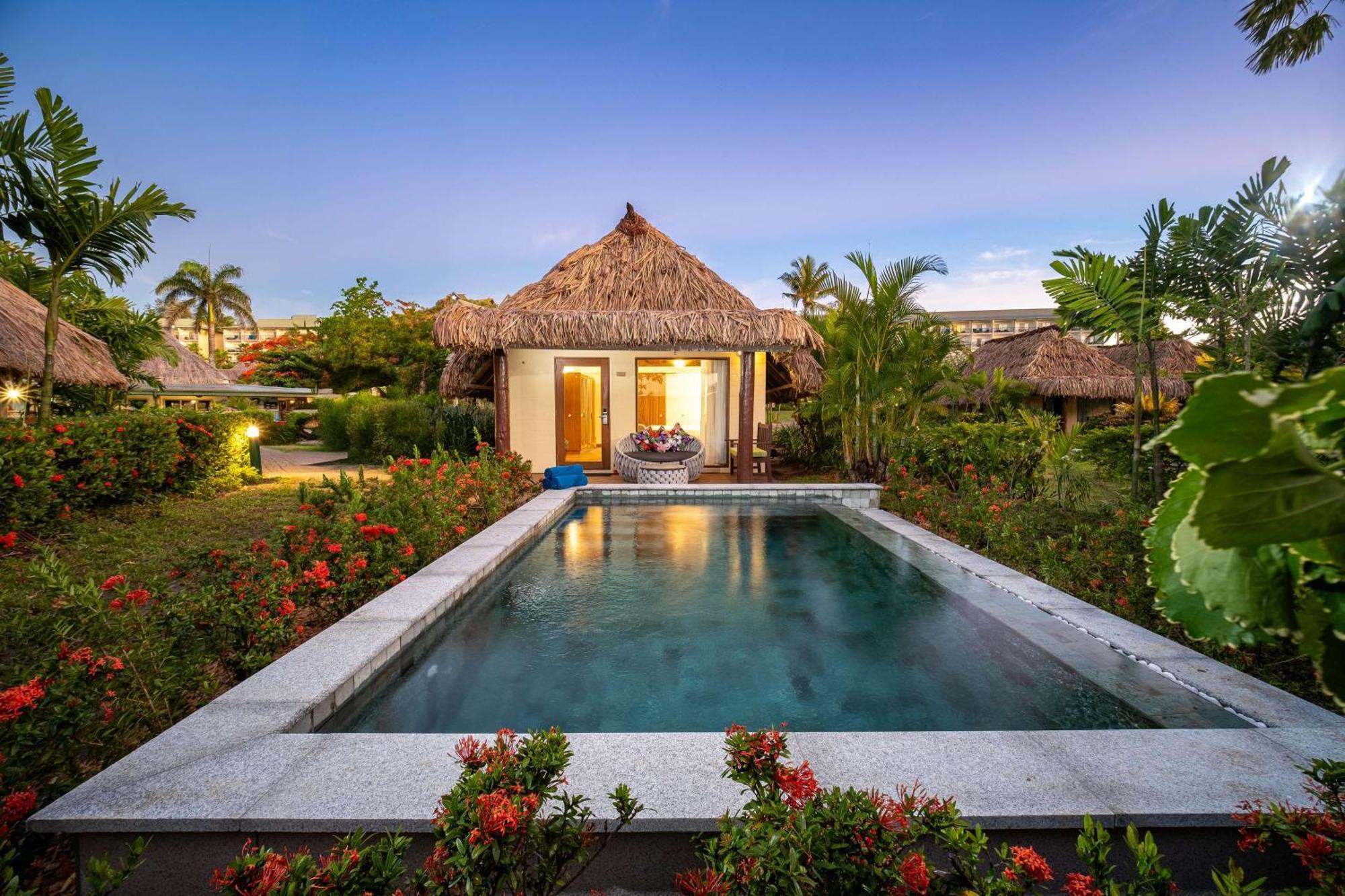Outrigger Fiji Resort 5*