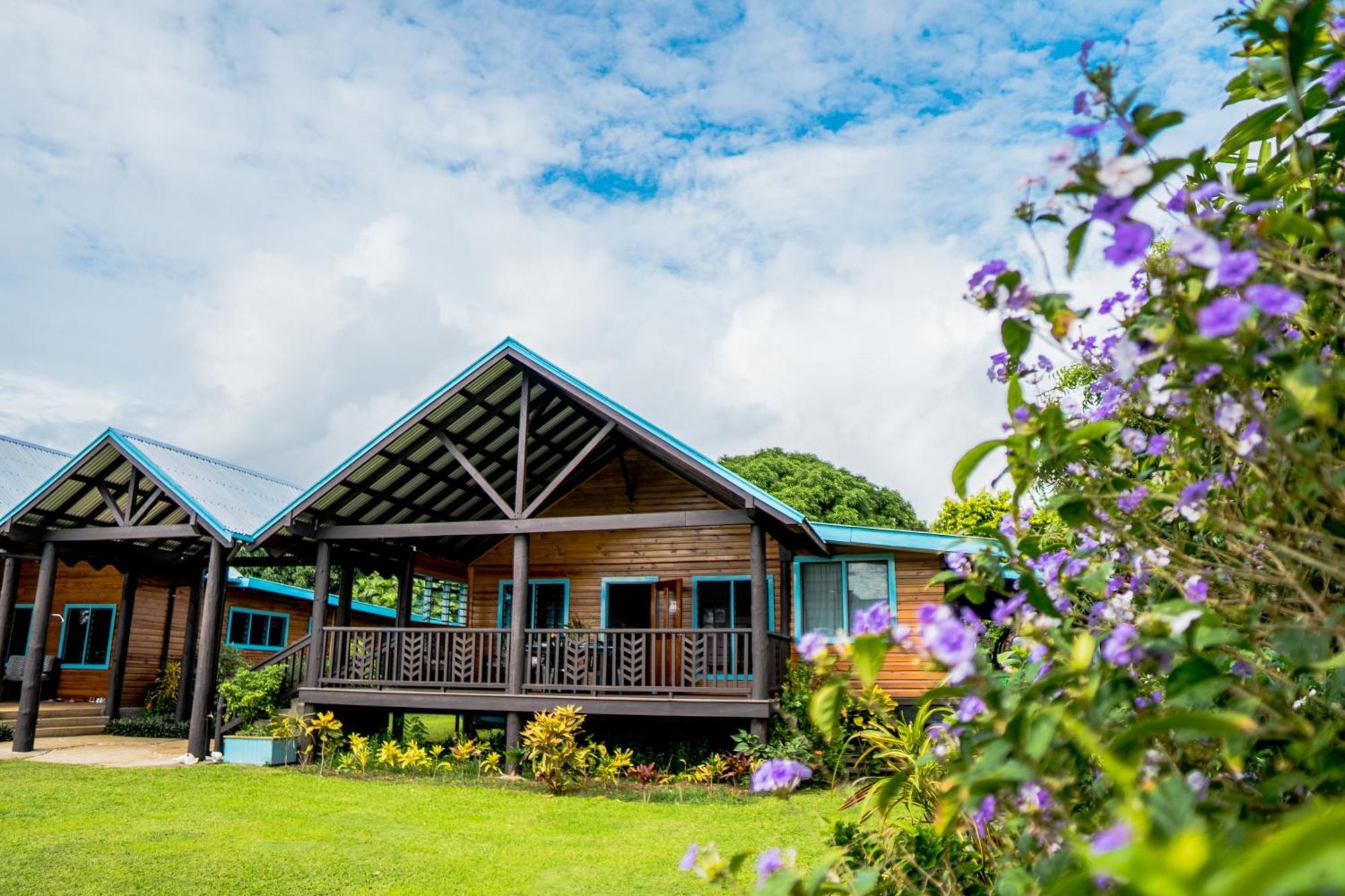 Raintree Gardens - 1 Acre, Ocean Views, Steps From Matei