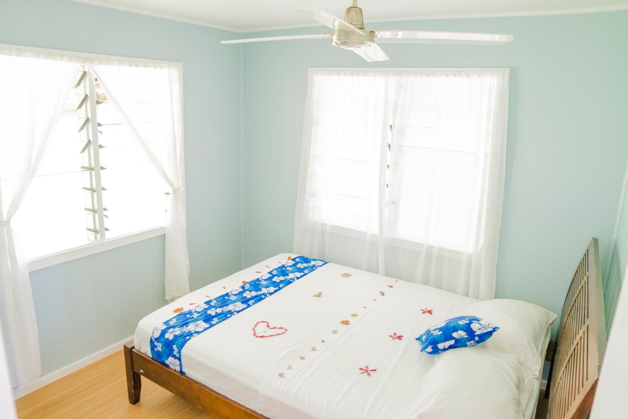Raintree Gardens - 1 Acre, Ocean Views, Steps From * Matei
