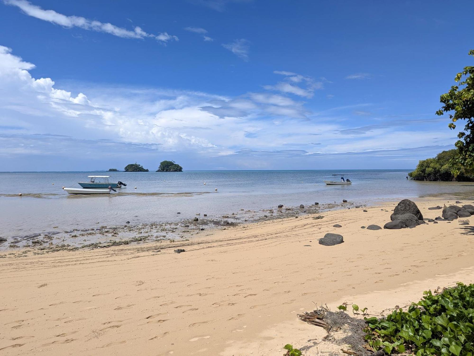 Holiday home Raintree Gardens - 1 Acre, Ocean Views, Steps From
