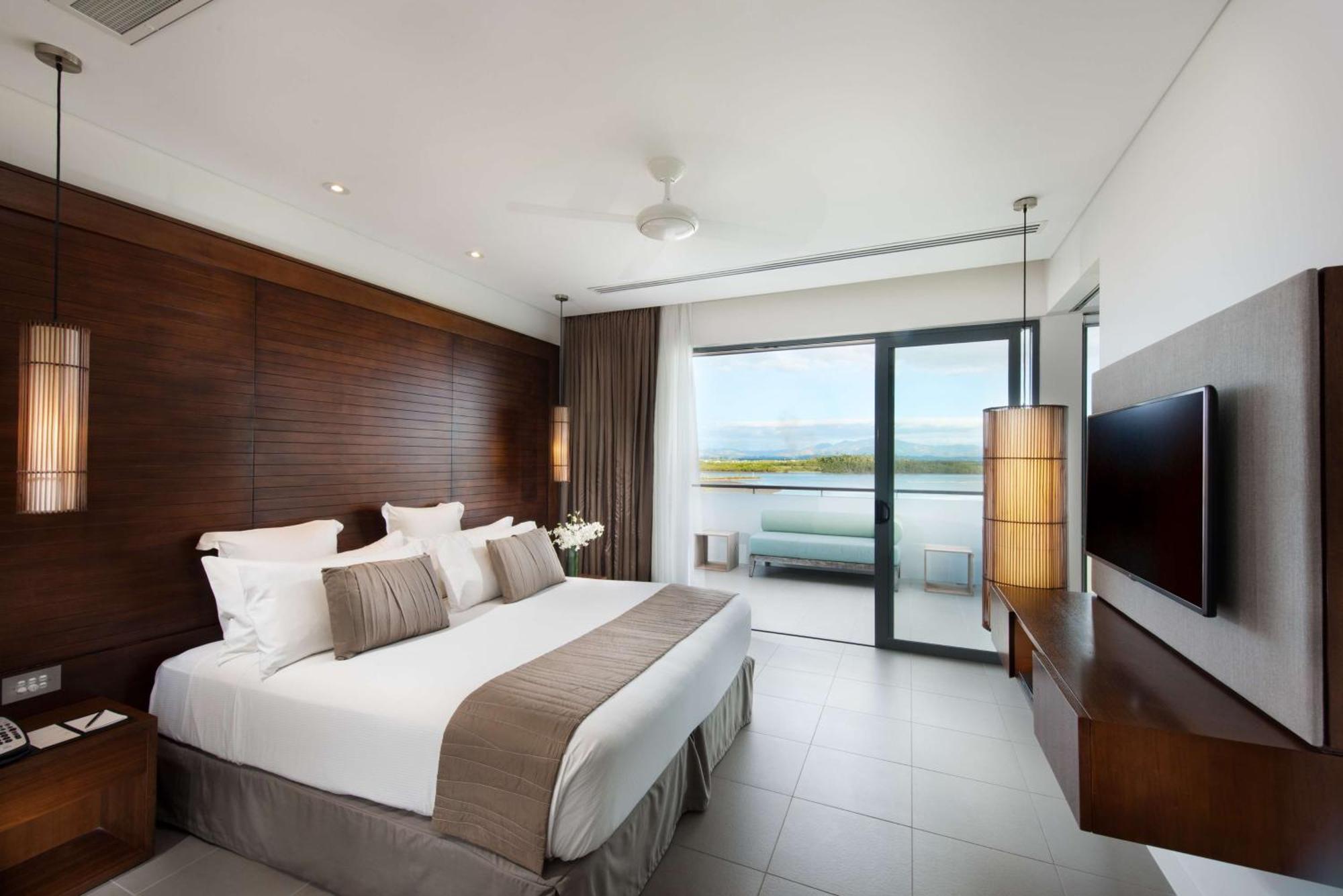 Hilton Fiji And 5*