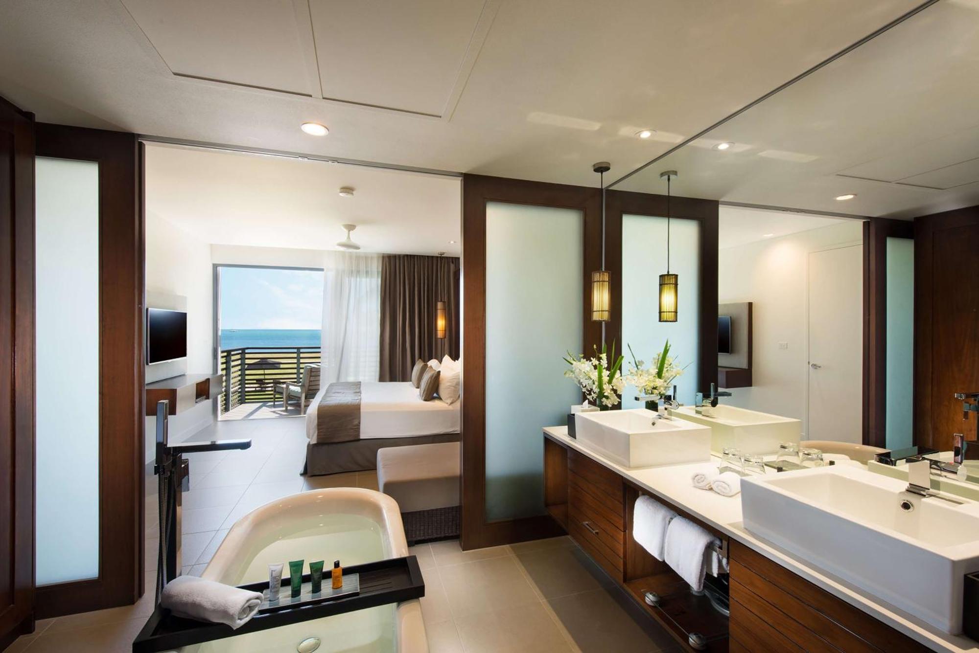 Hilton Fiji And 5* Denarau Island