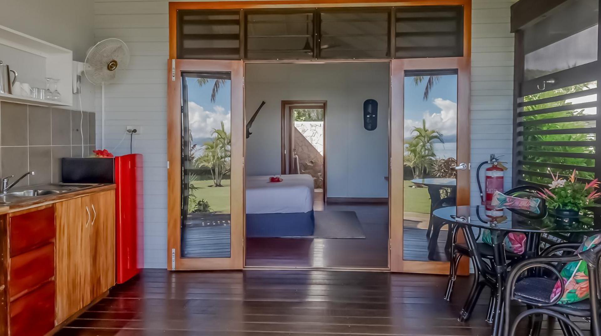 Aroha Taveuni Beachfront Bures