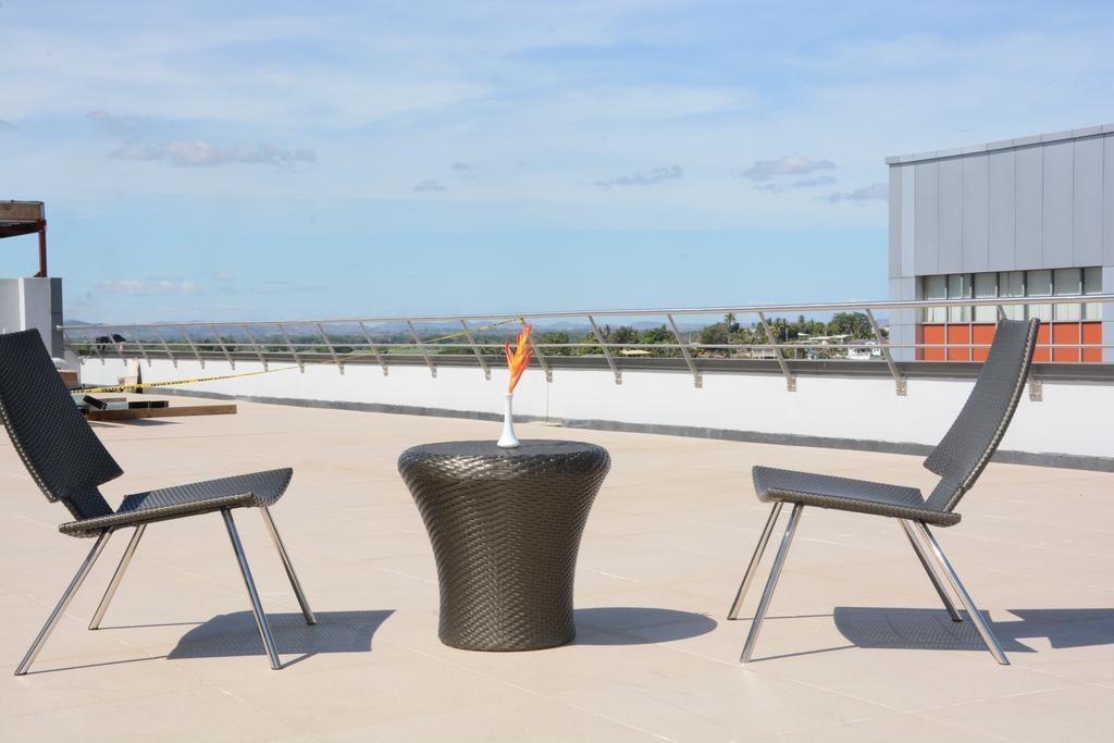 Ratsun Airport Apartment *