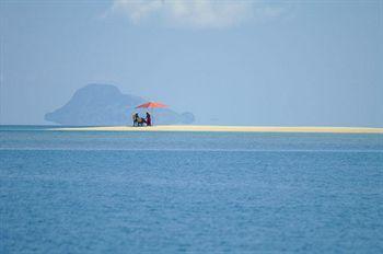 Great Sea Reef 4* Nukubati Island